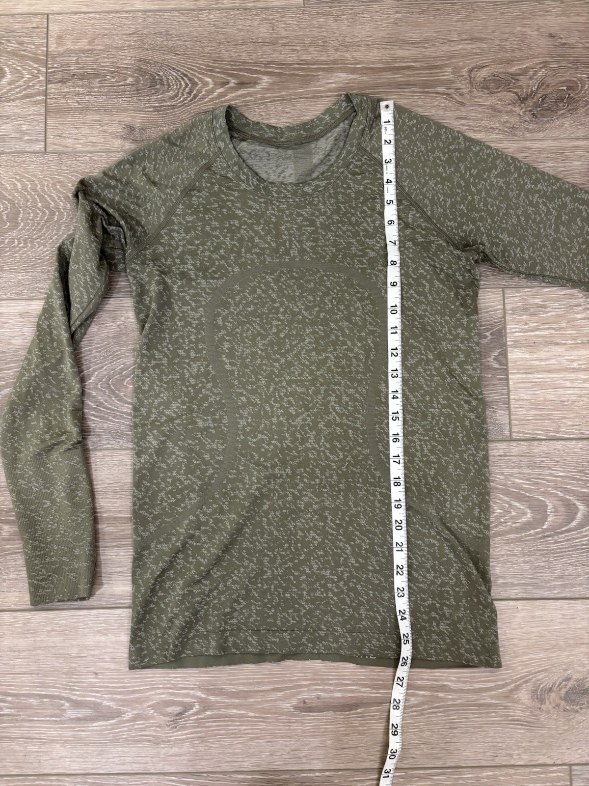 Lululemon Women’s Swiftly Tech Long Sleeve 2.0 Shirt Olive Green – Size 8