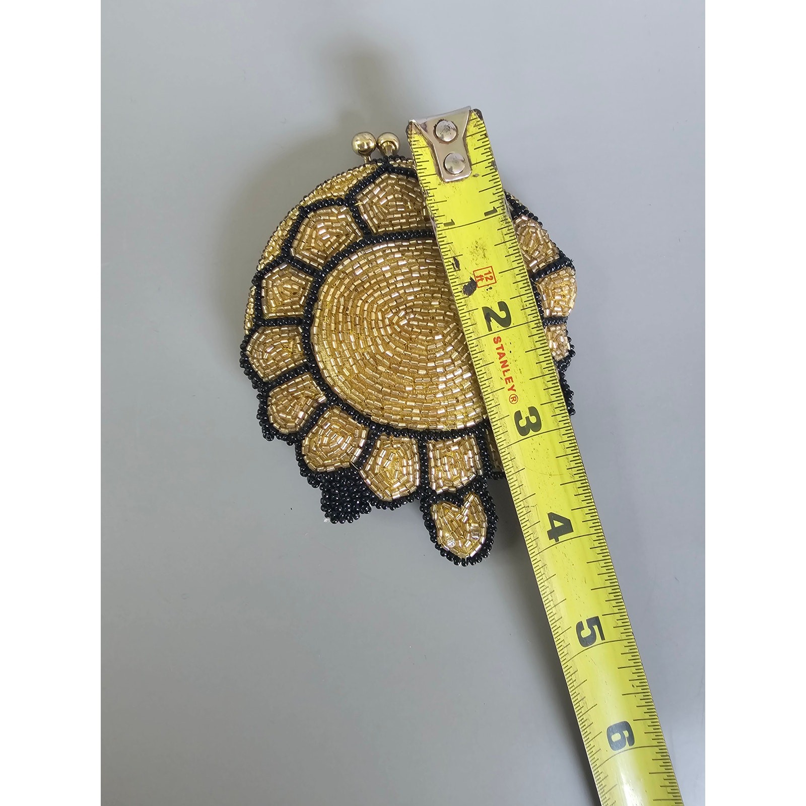 Vintage Korean Handmade Beaded Coin Purse Gold Black Kiss Lock NOS