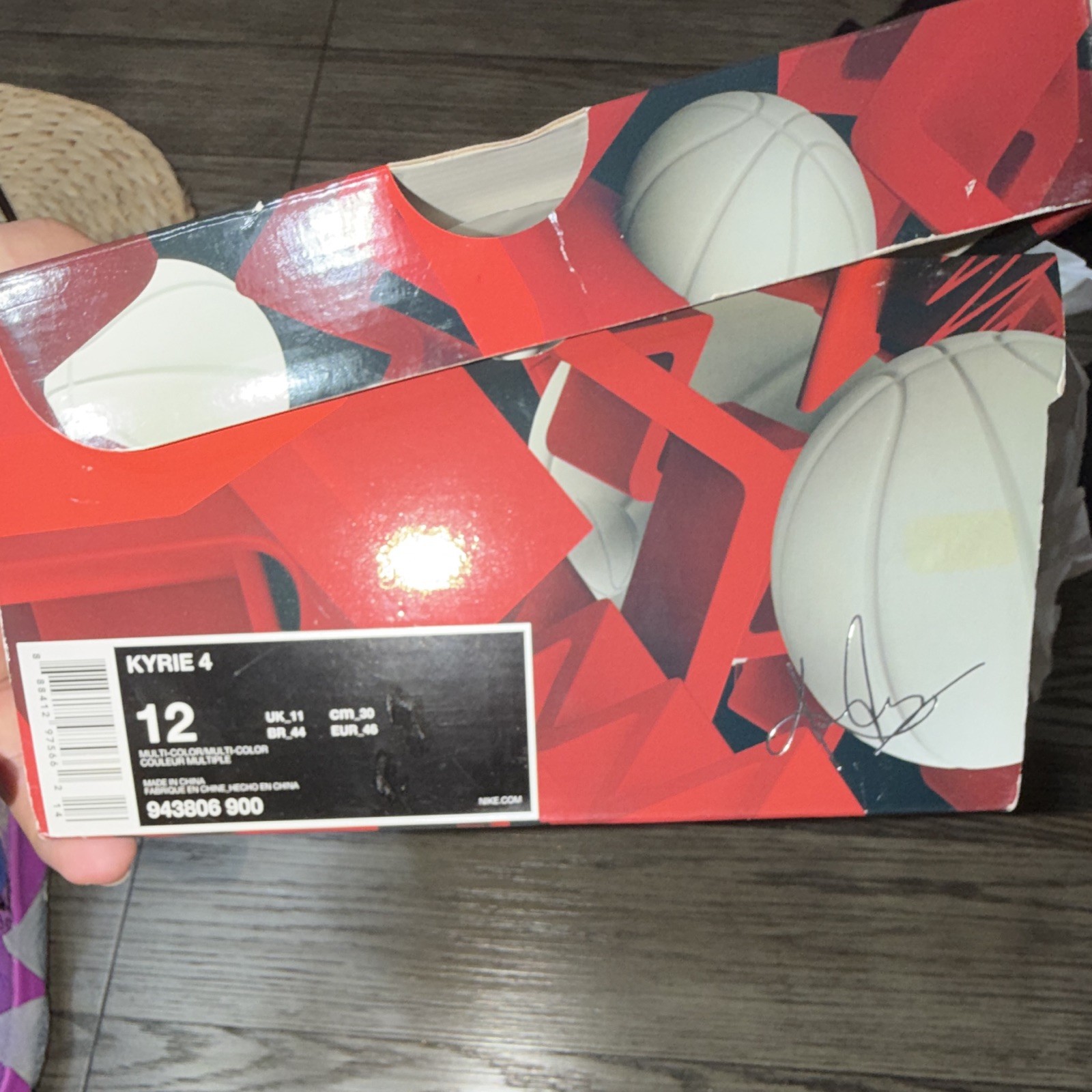 Nike Kyrie 4 Confetti Men’s Mid Top Basketball Sneaker Multicolor Size 12