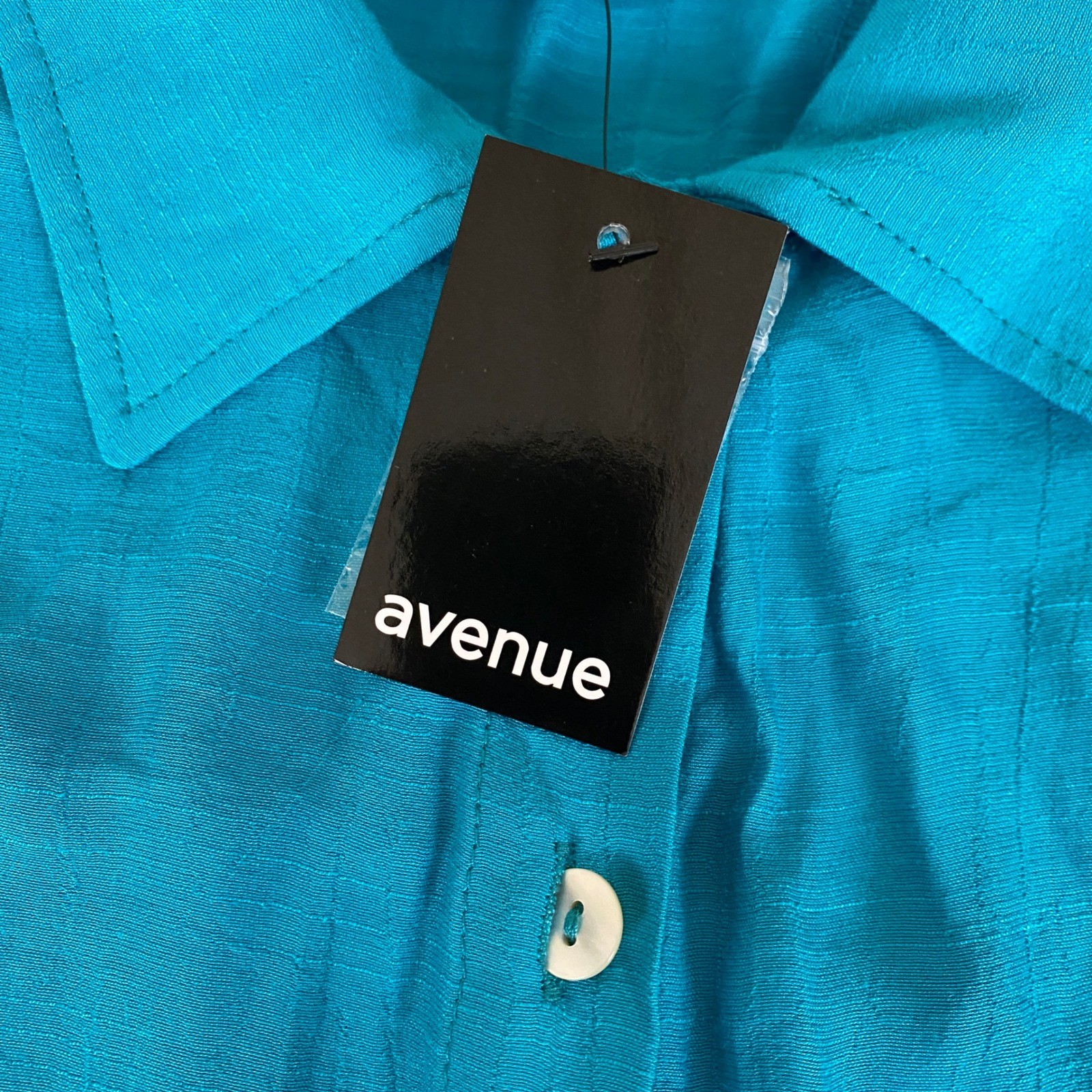Avenue Blouse Top Women’s Plus Size 22/24 Turquoise Button Down 3/4 Sleeve NWT