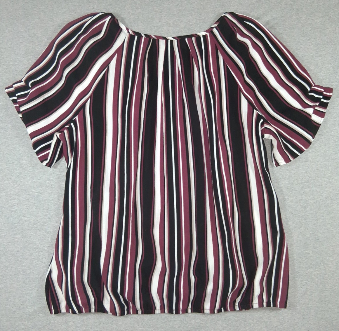 Roz & Ali Black Purple Striped Lightweight Blouse Womens XL Top Short Sleeve