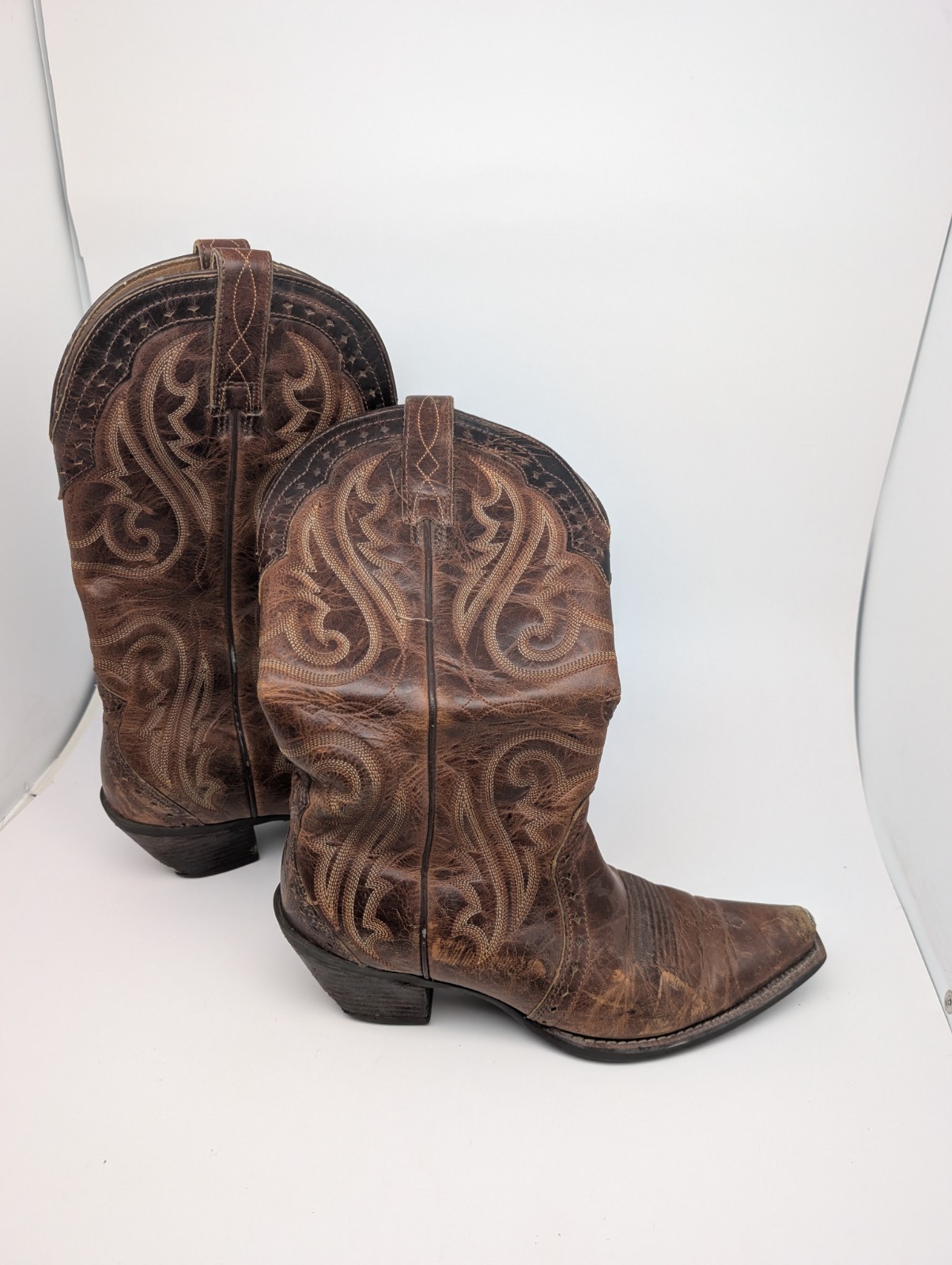 Ariat WOMEN’S 7 B Heritage Western Regular Toe Boot Caramel Model #10005908 LOOK