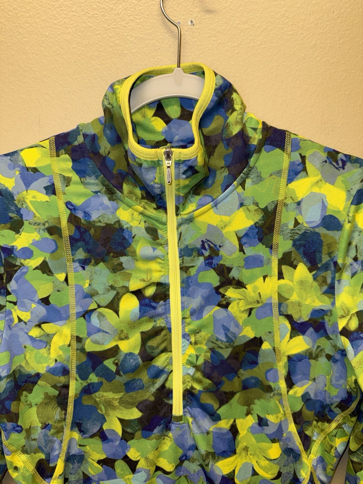 Nils Top Base Layer 1/4 Zip Floral Art to Wear Mock Neck Long Sleeve Small Ski