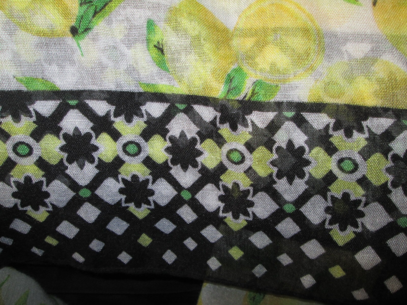 DressBarn Black, White and Yellow Lemon Women’s Scarf. NWT