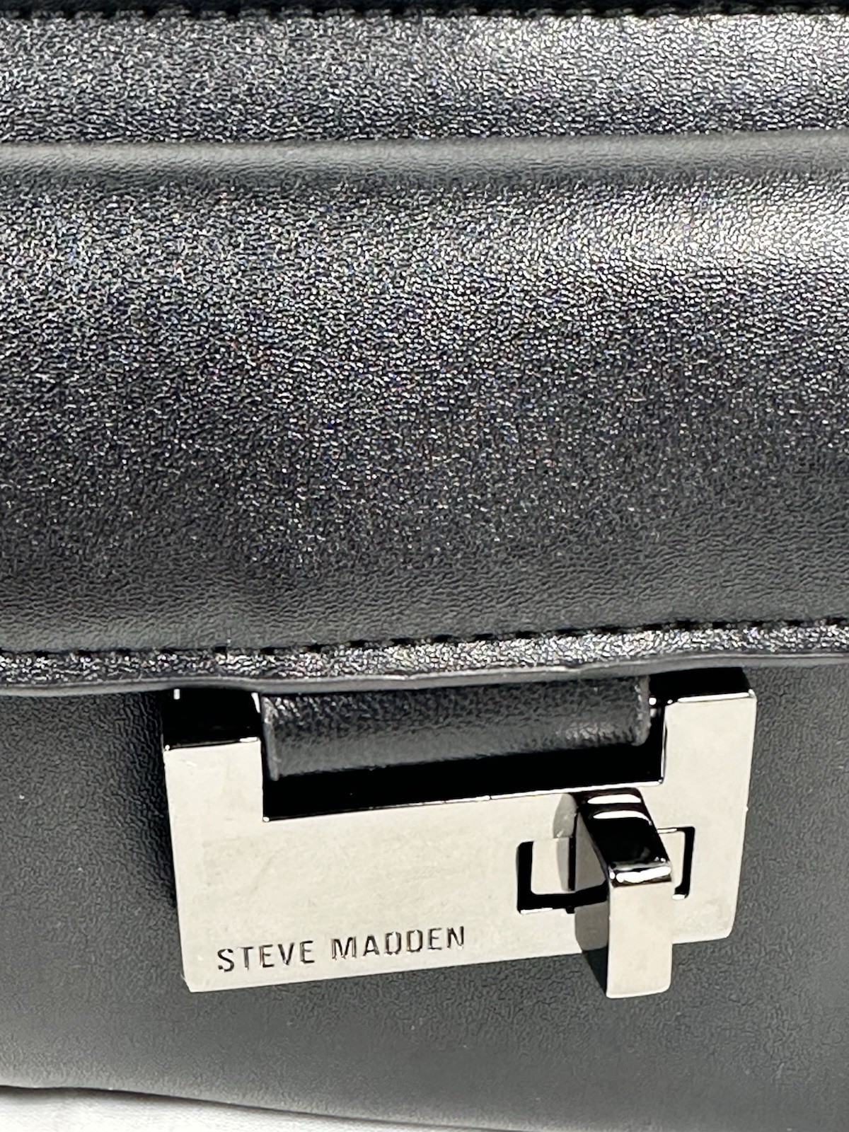 Steve Madden Black Mini Shoulder Bag Silver Turn Lock Zip Top Purse