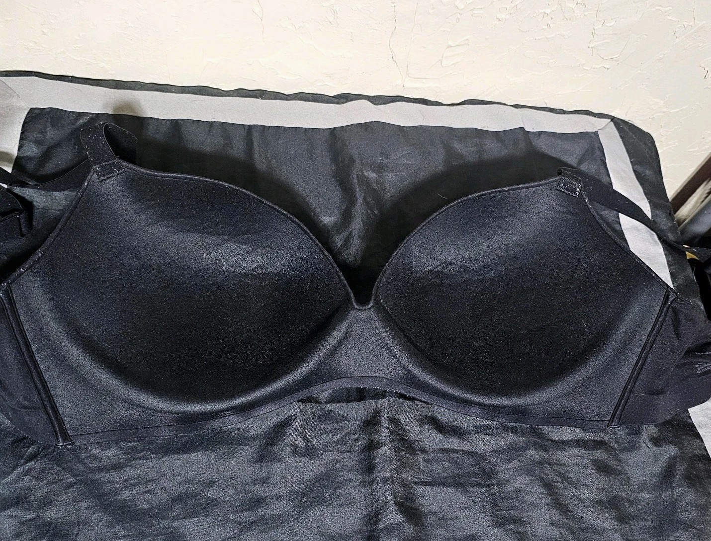 Soma Enbliss Lifting Demi Coverage Black Lightly Padded Molded Underwire Bra 40D