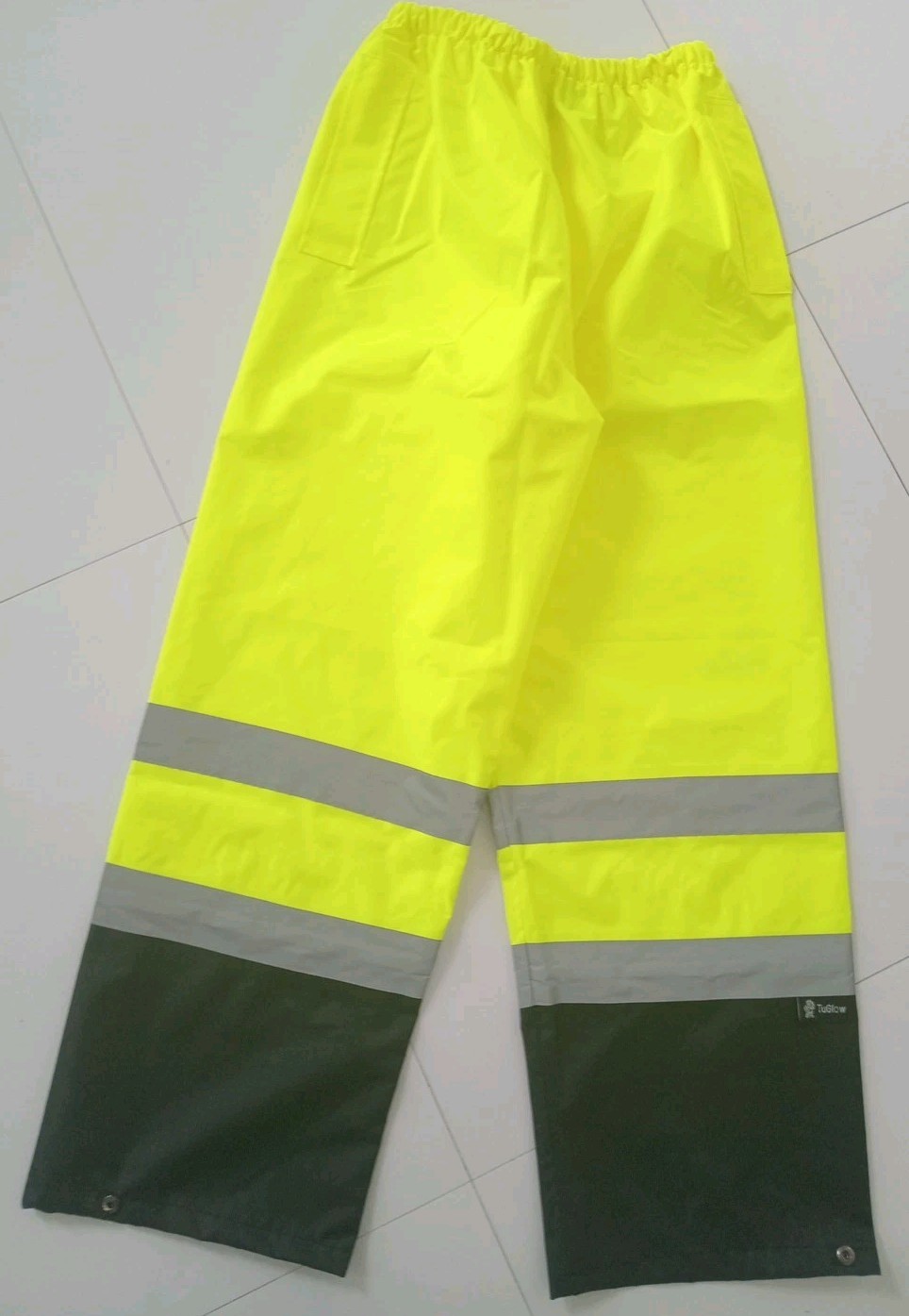 New TuGLOW Safety Rain-Pants meets ANSI/ISEA 107-2020 Class E standard Sz L