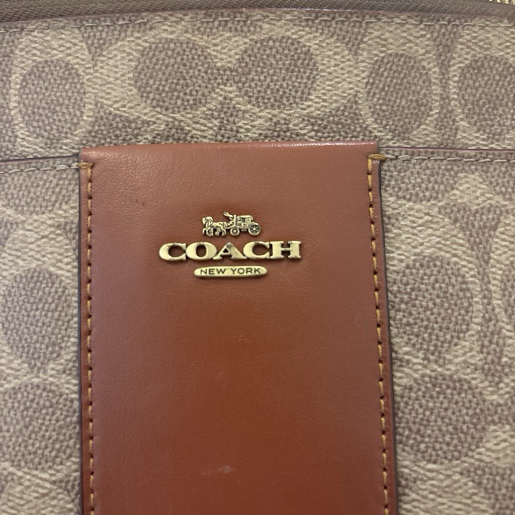 Coach Signature Brown Tan Crossbody Bag Zip Closure Adjustable Strap Zip Pouch