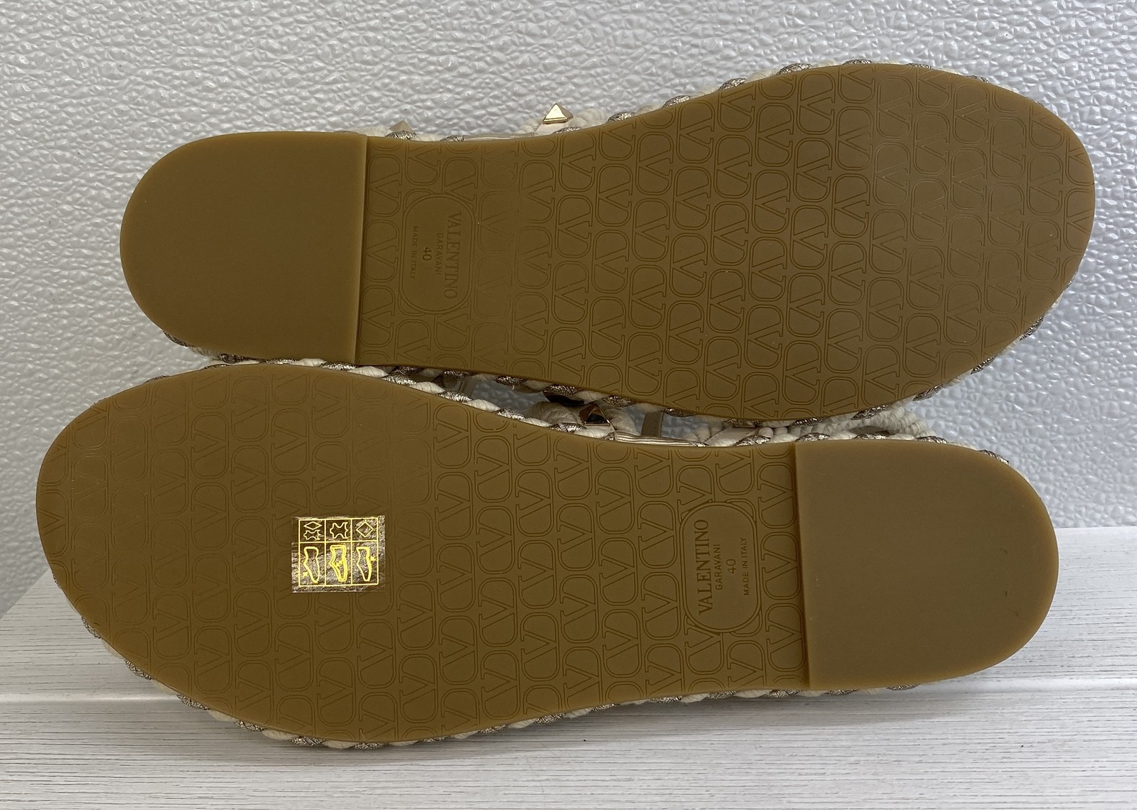 Valentino Garavani Rockstud Espadrille Sandals Womens US10 EU40 Torchon Leather