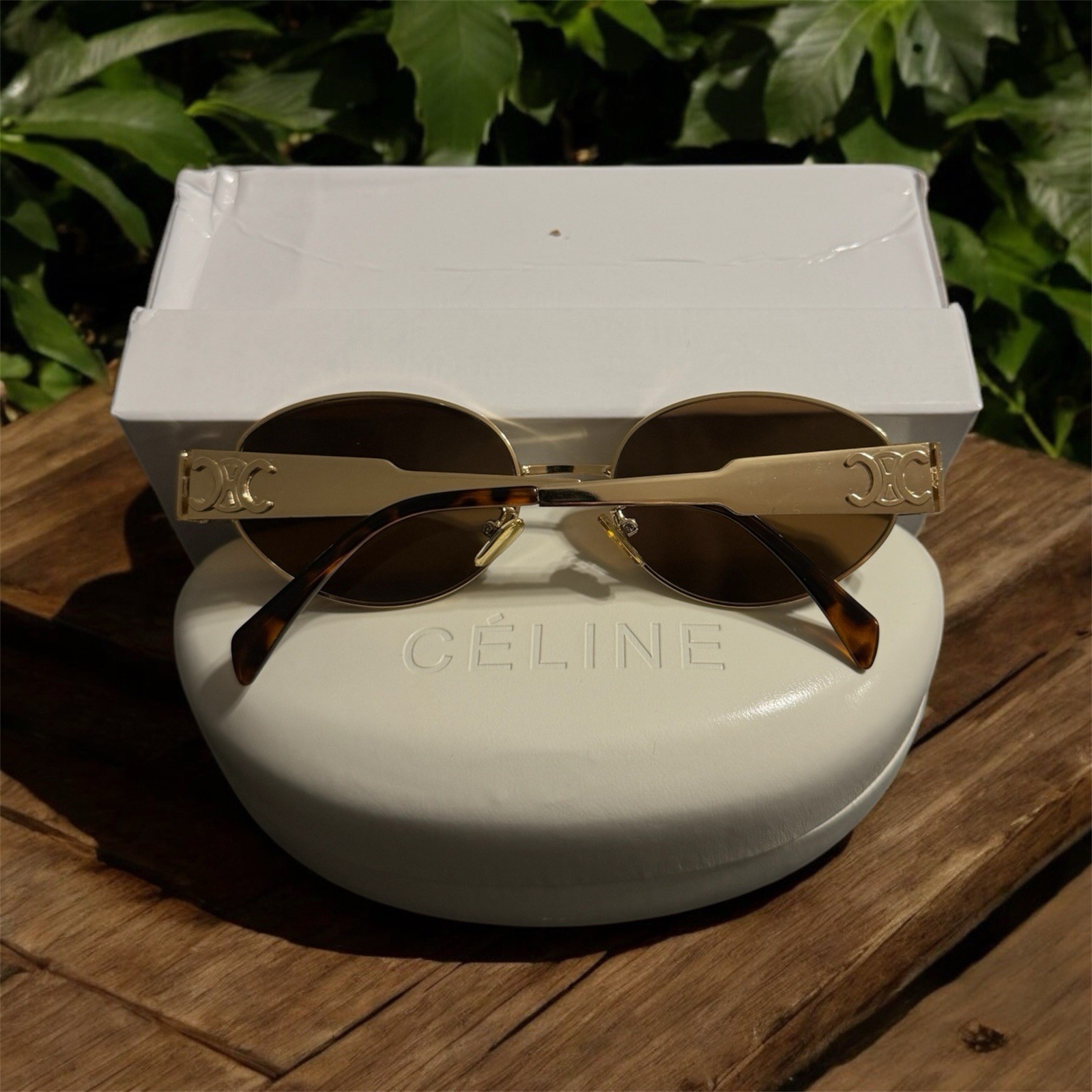 Celine Triomphe Sunglasses CL40235U metal with gold frame Lenses- Unisex