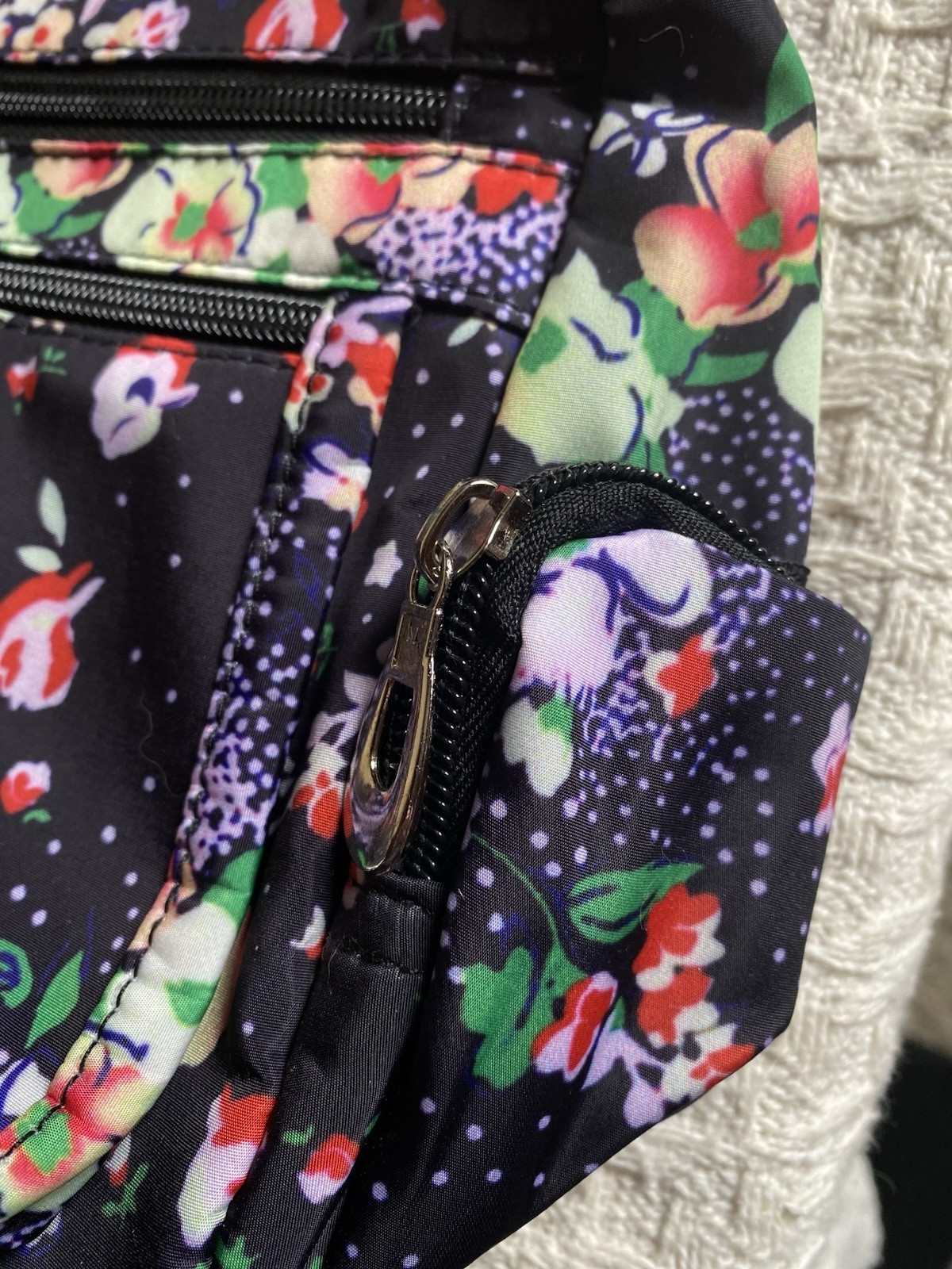 RUIMOTI Nylon FlORAL Crossbody Shoulder Bag Purse Very Roomy Pockets 13” x 6.75