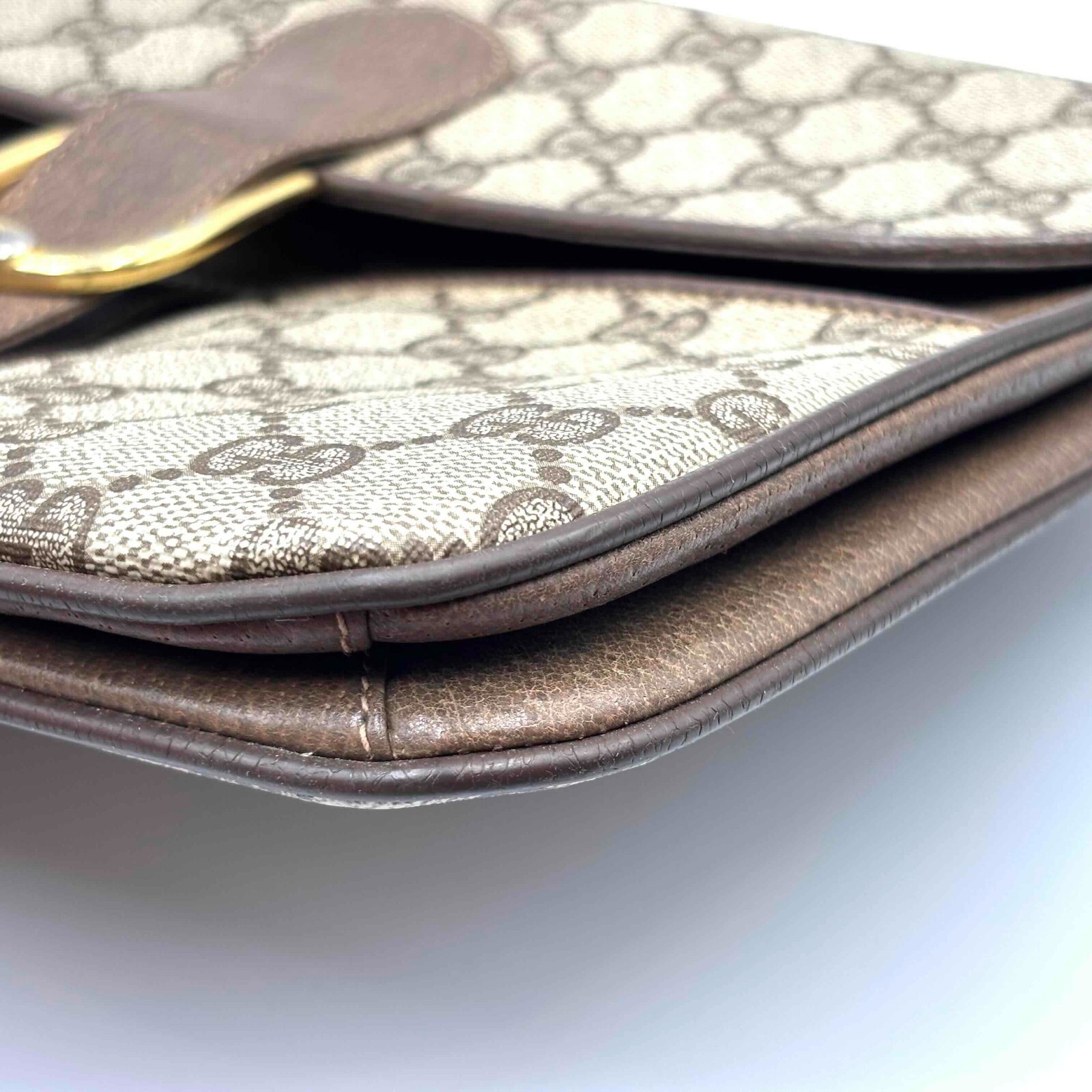 Vintage gucci Shoulder Bag Clutch Bag Purse GG PVC Leather Brown Authentic