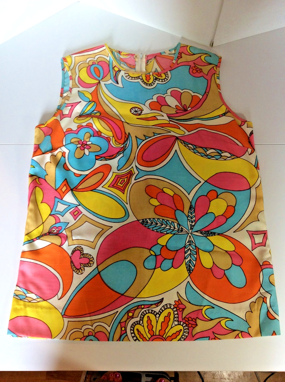 Retro 60s-70s Color Psychedelic Women’s Tunic Top Back Zip 38-40″ Bust Med Lge