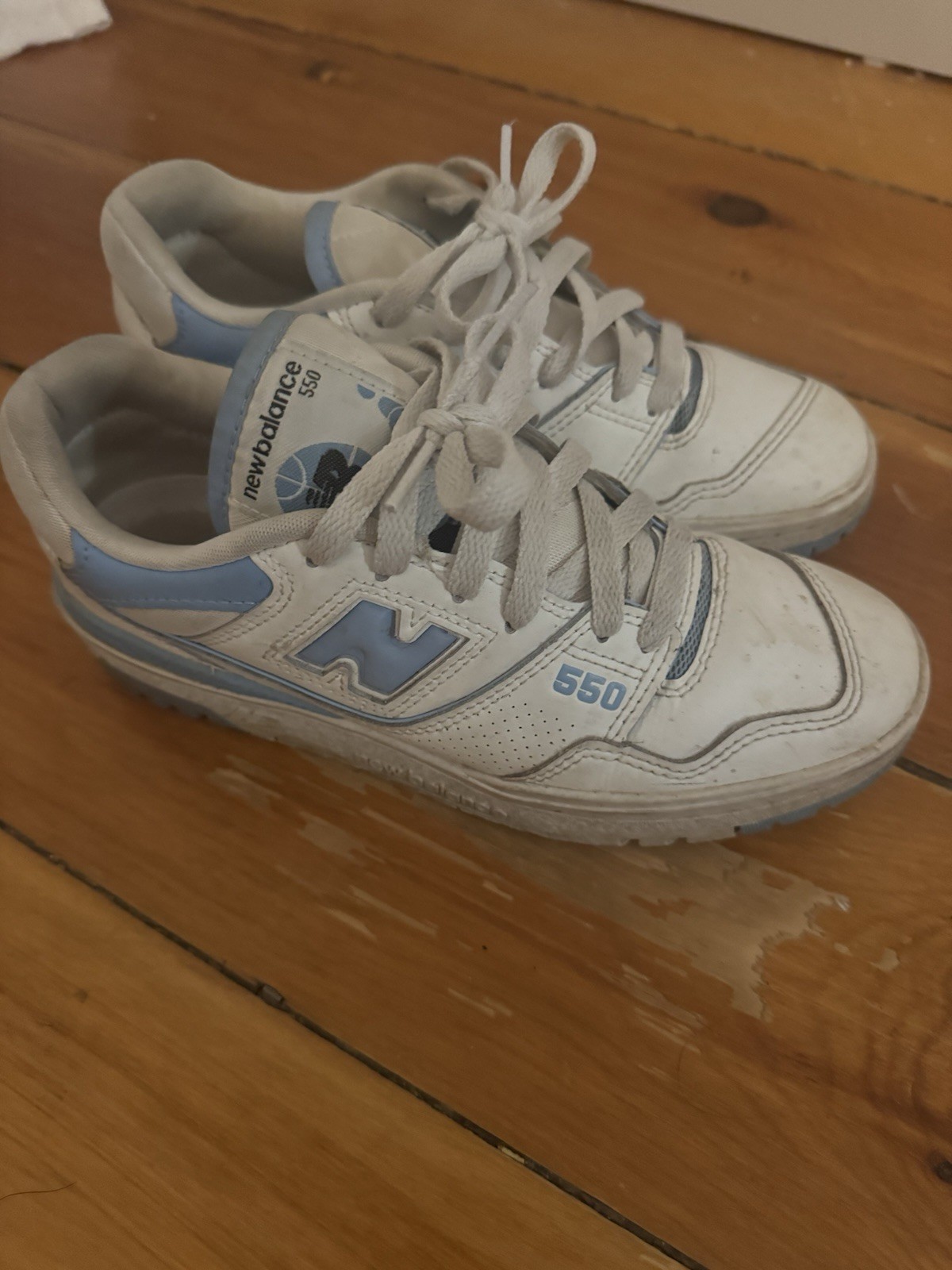 New Balance 550 Women’s Sneakers Size 7 1/2 Blue And White