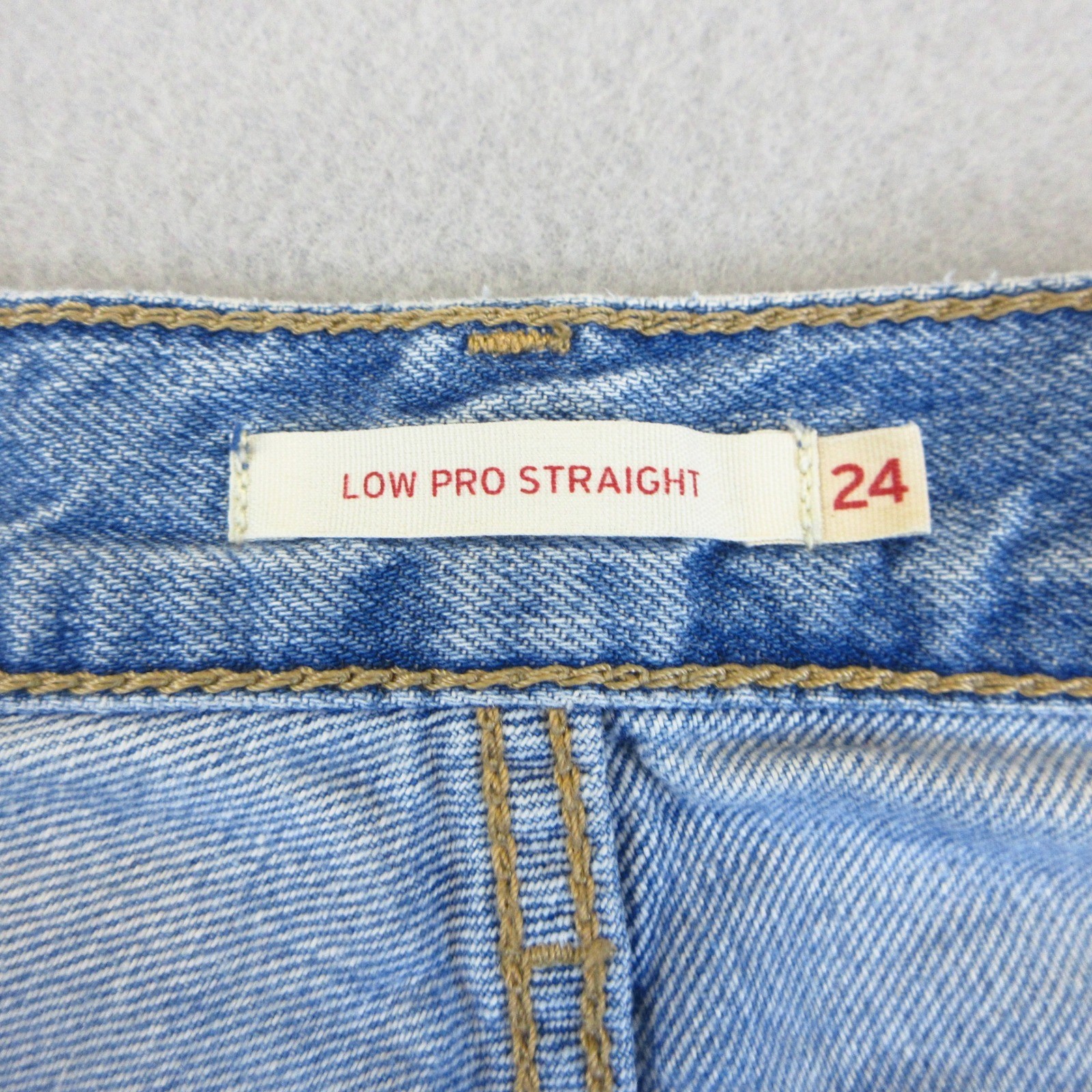 Levi’s Low Pro Straight Jeans Women W24 Light Blue Wash Denim 100% Cotton