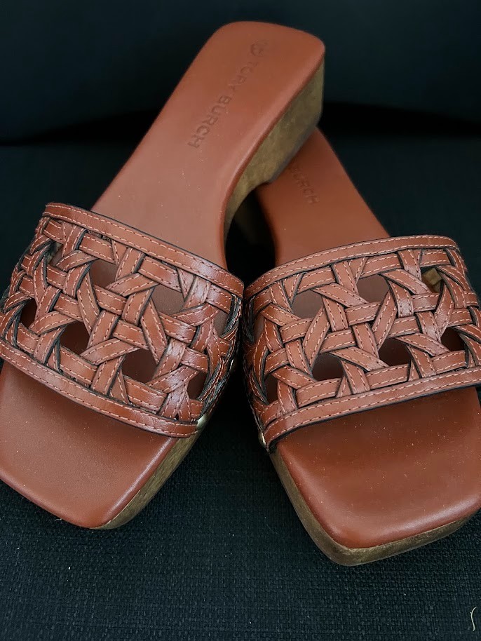 Tory Burch Basket Weave Brown Leather Clogs Wooden Slide Mules Sandals Size 7.5
