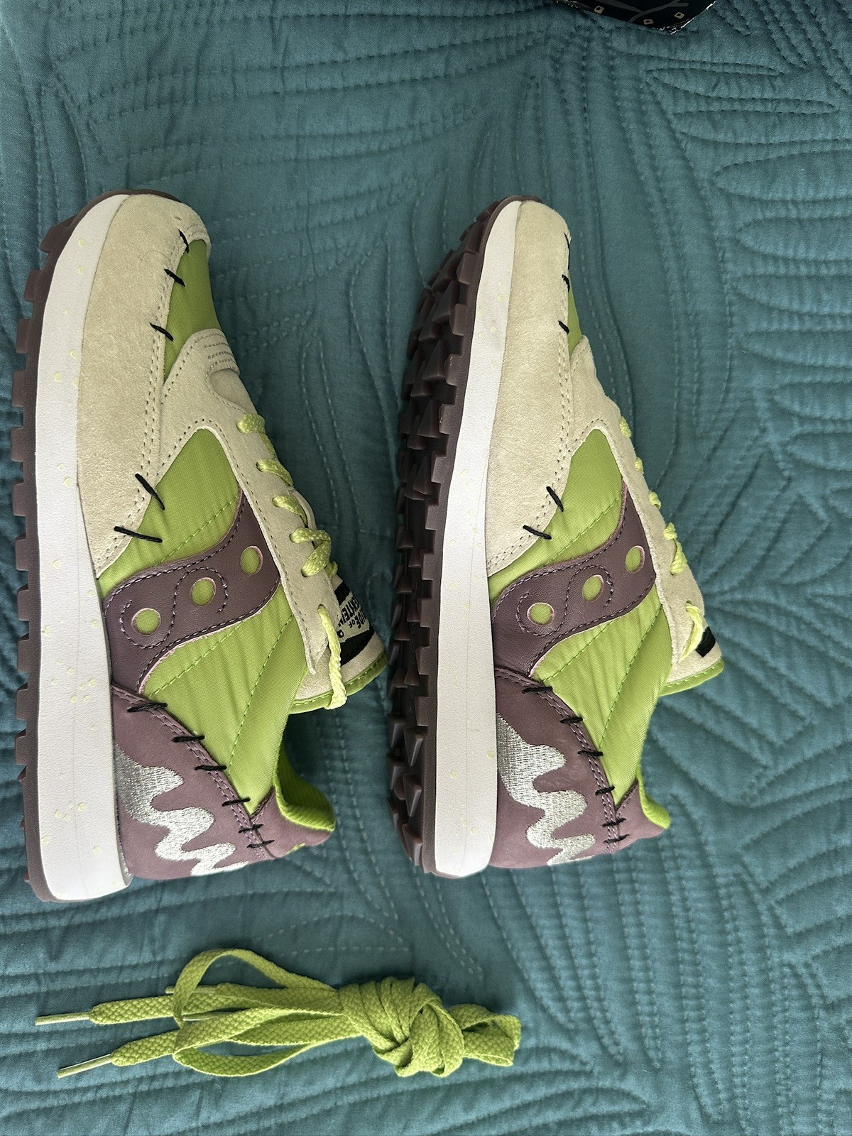 Saucony Super7 Universal Monsters Bride of Frankenstein Sneaker Shoe 4.5 US