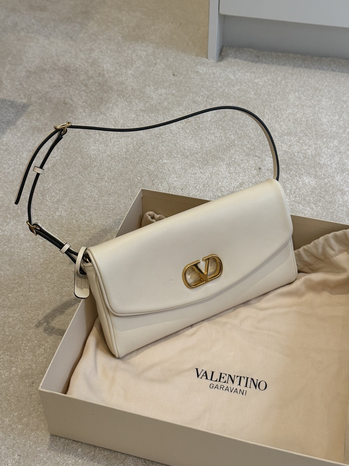 Valentino Garavani DeVain Small Nappa Shoulder Bag – Brand New – Cream