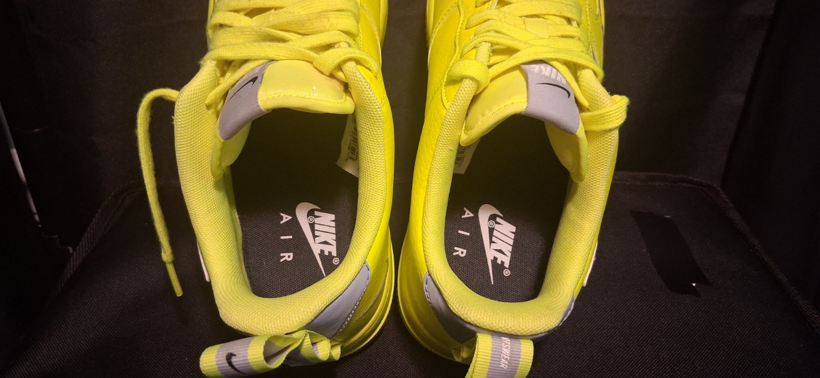 Nike Air Force 1 ’07 LV8 Utility “Volt” (AJ7747-700) Men’s Size 7.5 – Rare 2018
