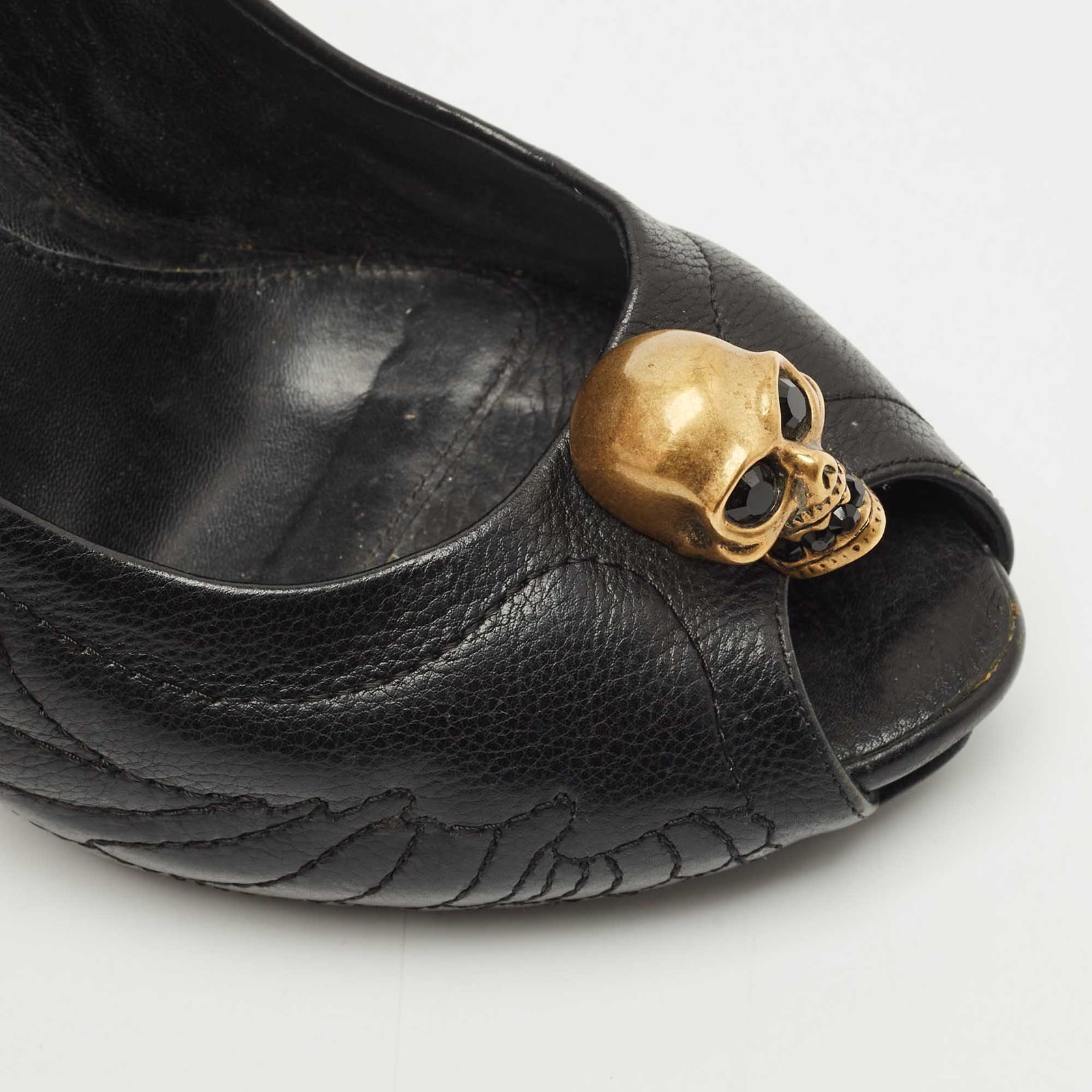 Alexander McQueen Black Leather Crystal Embellished Skull Detail Peep Toe