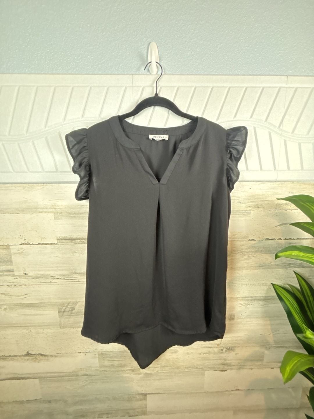Zenana Black Ruffle Sleeve V-Neck Blouse Size L