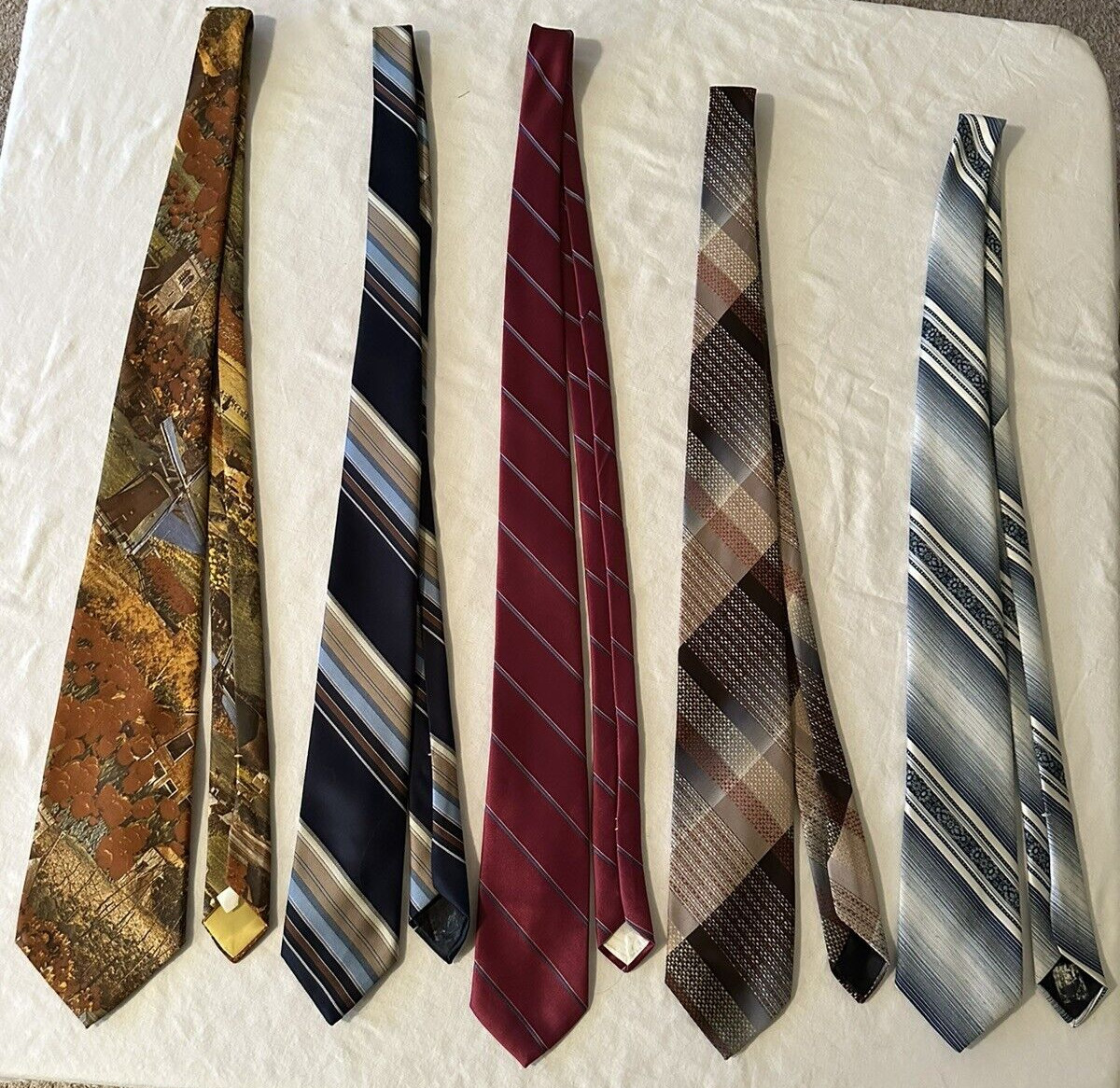 VTG Lot of 5 Neckties Men Tie 3 3/4″ – 4 1/2″ Wide Wembley Navy Green