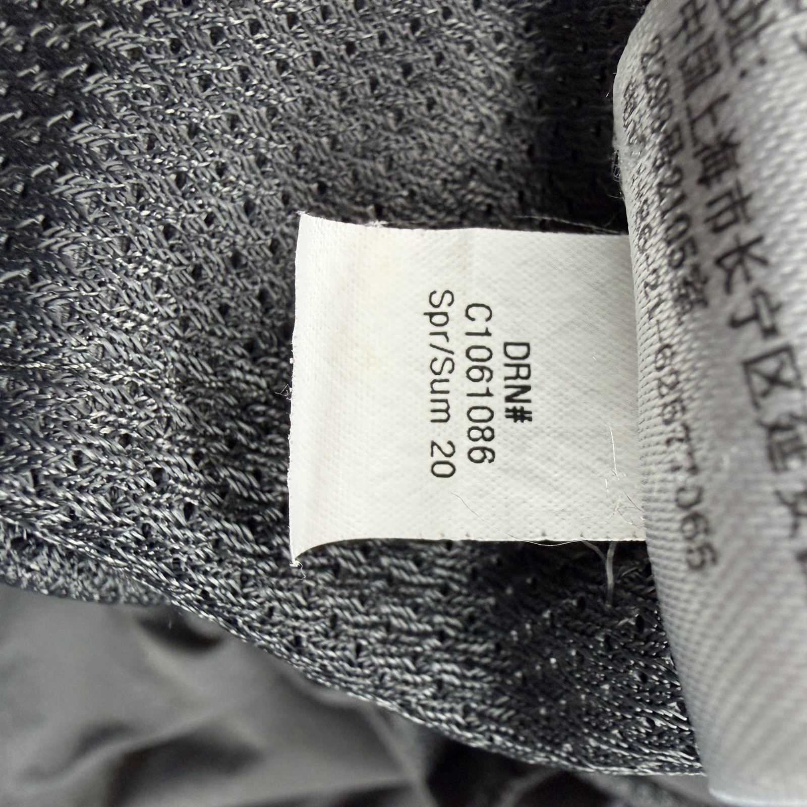 Eddie Bauer Rainier Capri Pants Womens 12 Gray Stretch Hiking Fishing Travel