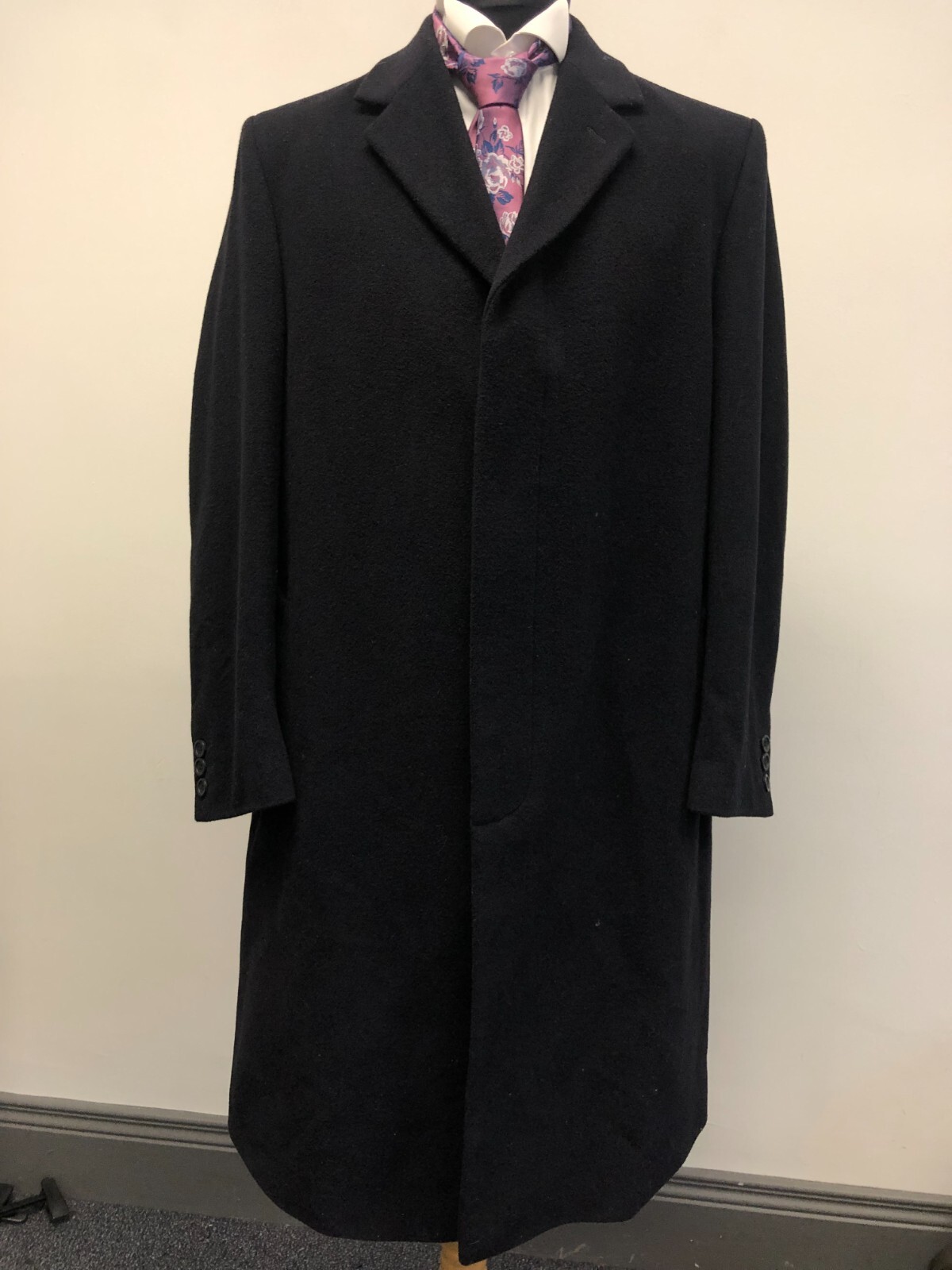 JON BRAYE PLATINUM OVERCOAT WOOL CASHMERE IN NAVY SIZE 44R MINT (C002)