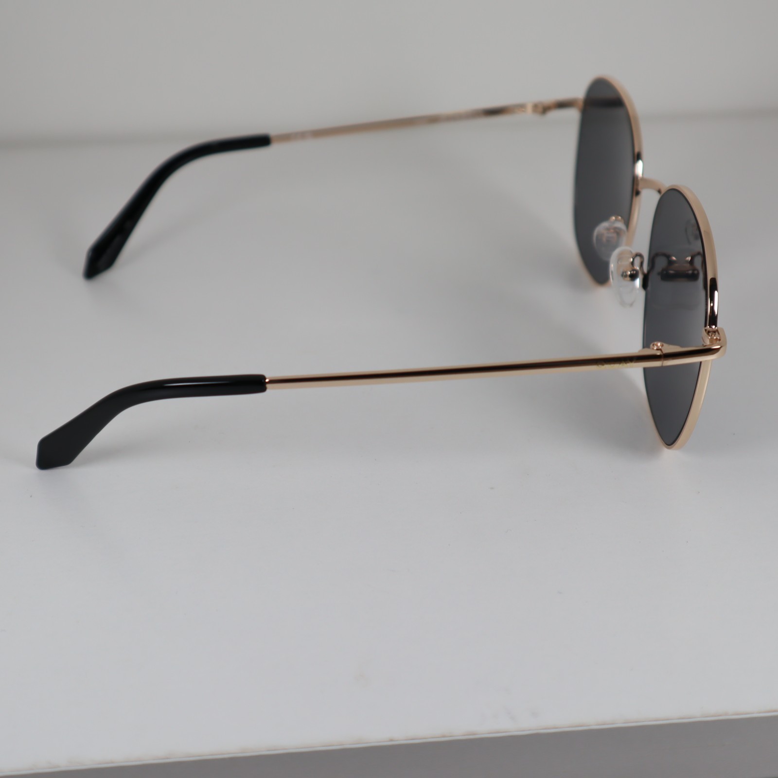 Quay Australia JEZABELL 10225 Gold Frame/Smoke Lens Round Sunglasses 59-20-148mm
