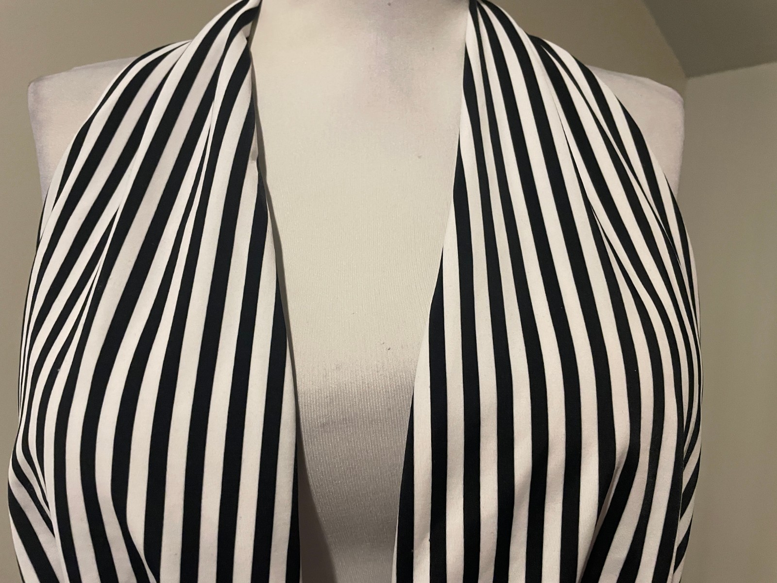 CUPSHE Womens One 1 Piece Black & White Bathing Swimsuit Suit NWOT – Sz Small