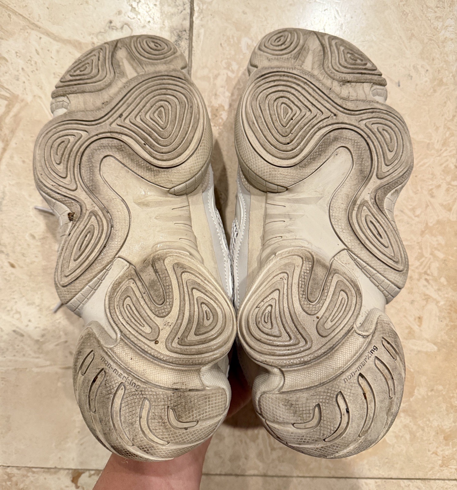 Size 10 Adidas Yeezy 500 Salt Gray Mens Low Top Athletic Sneaker Shoes EE7287
