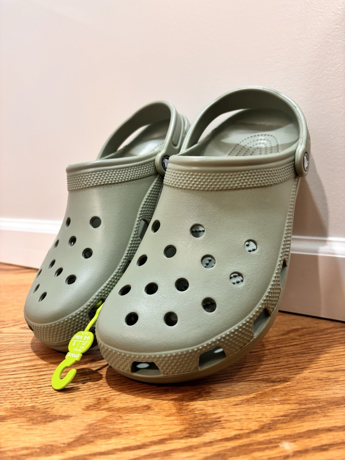 Authentic Brand new Unisex Crocs Classic Waterproof Marble Clog Shoes Size: m11