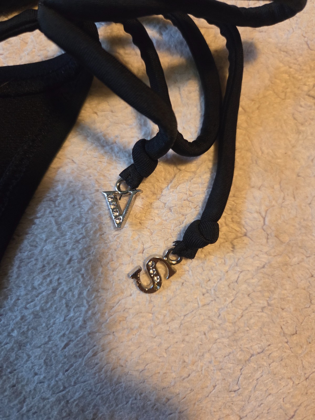 Vintage Y2K Victoria’s Secret Rhinestone Jewel Skull Rare Bikini Set Size small