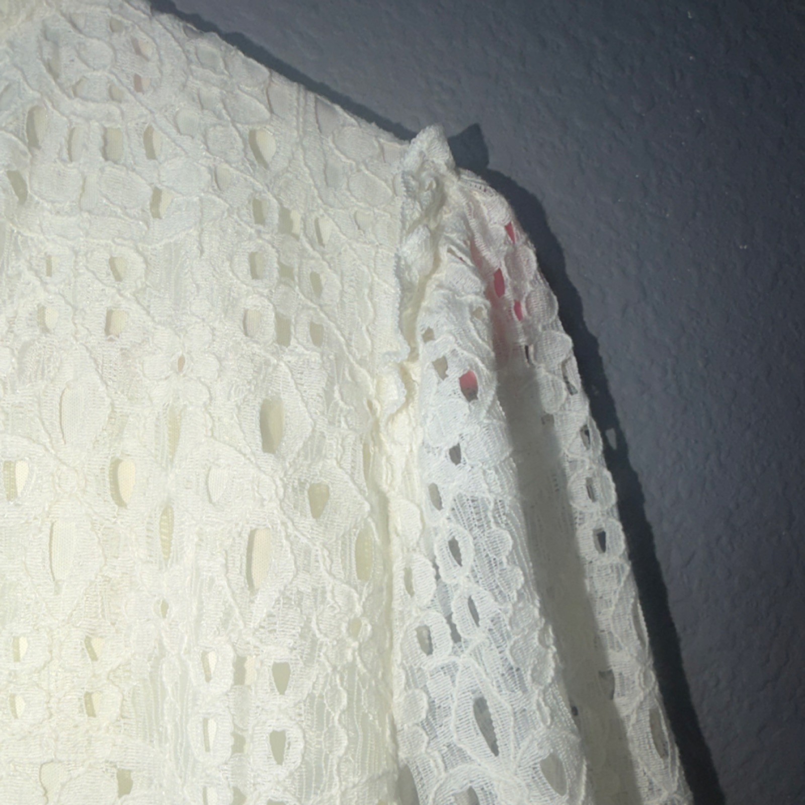 LC Lauren Conrad Women’s White Solid Lace V-Neck Tie Peasant Blouse L