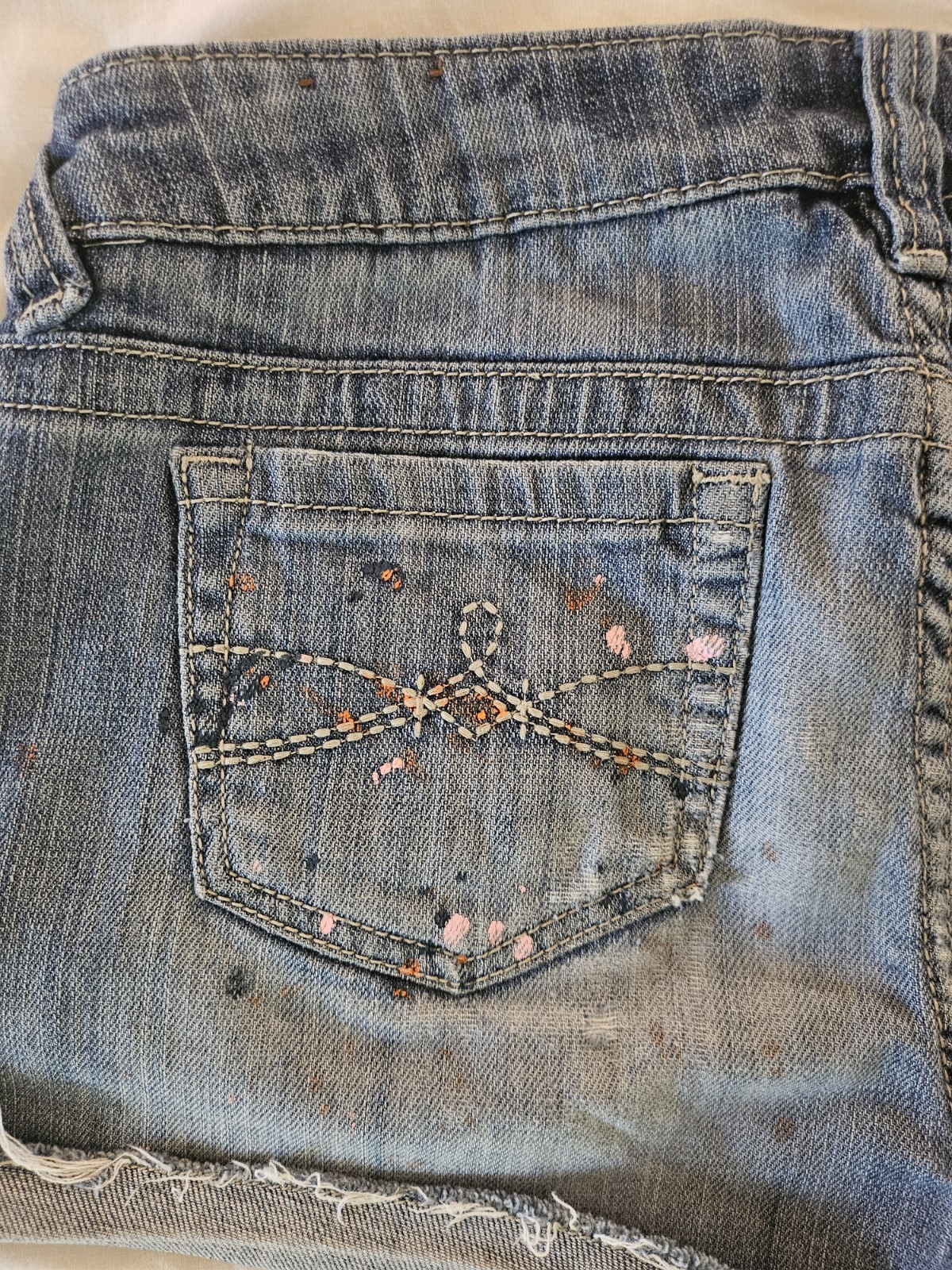 MUDD Low Rise Blue Denim Women’s Shorts with Orange Pink Paint-Splatter Size 5