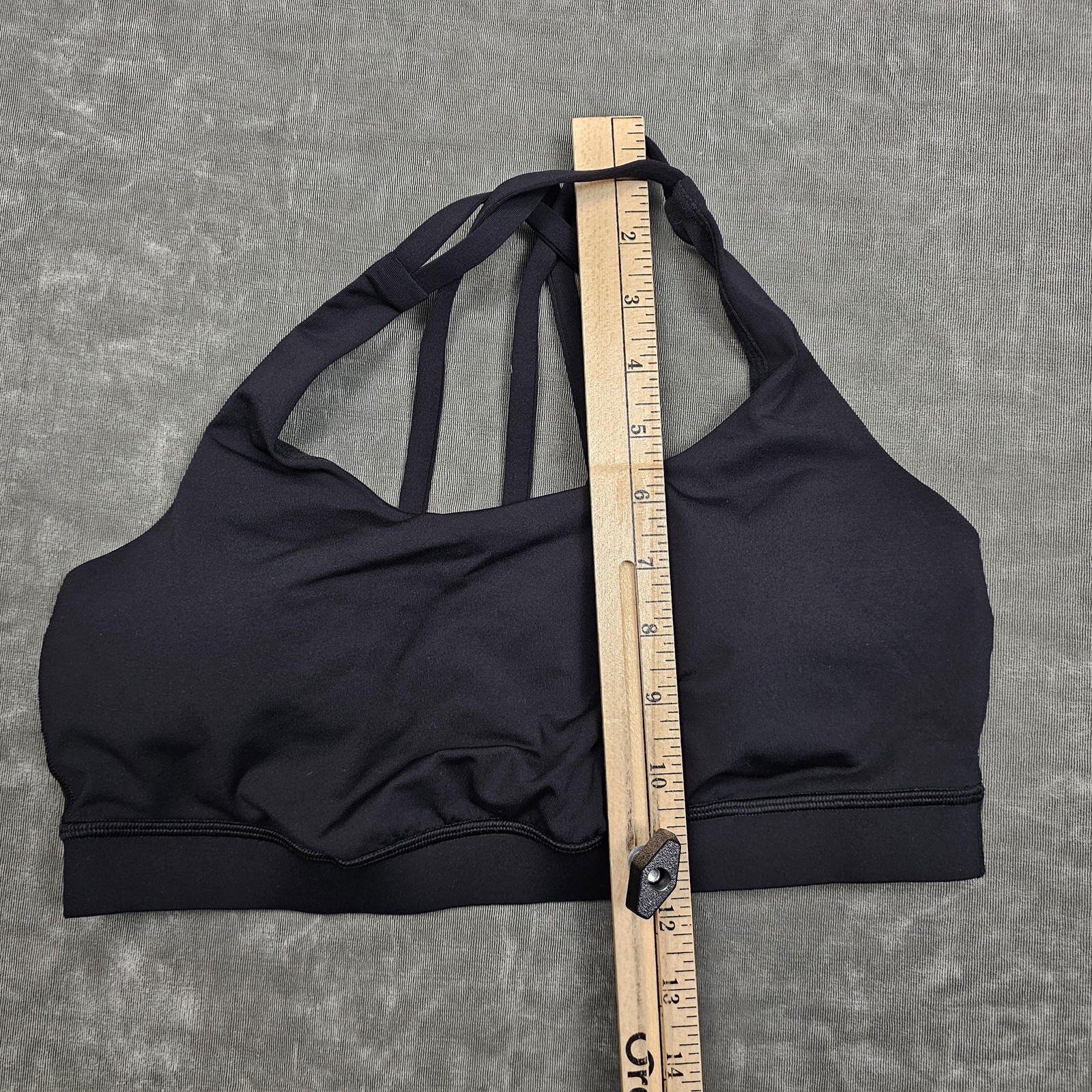 Lululemon Sports Bra Womens 10 Black Strappy Crossback Yoga Athletic Gym Top