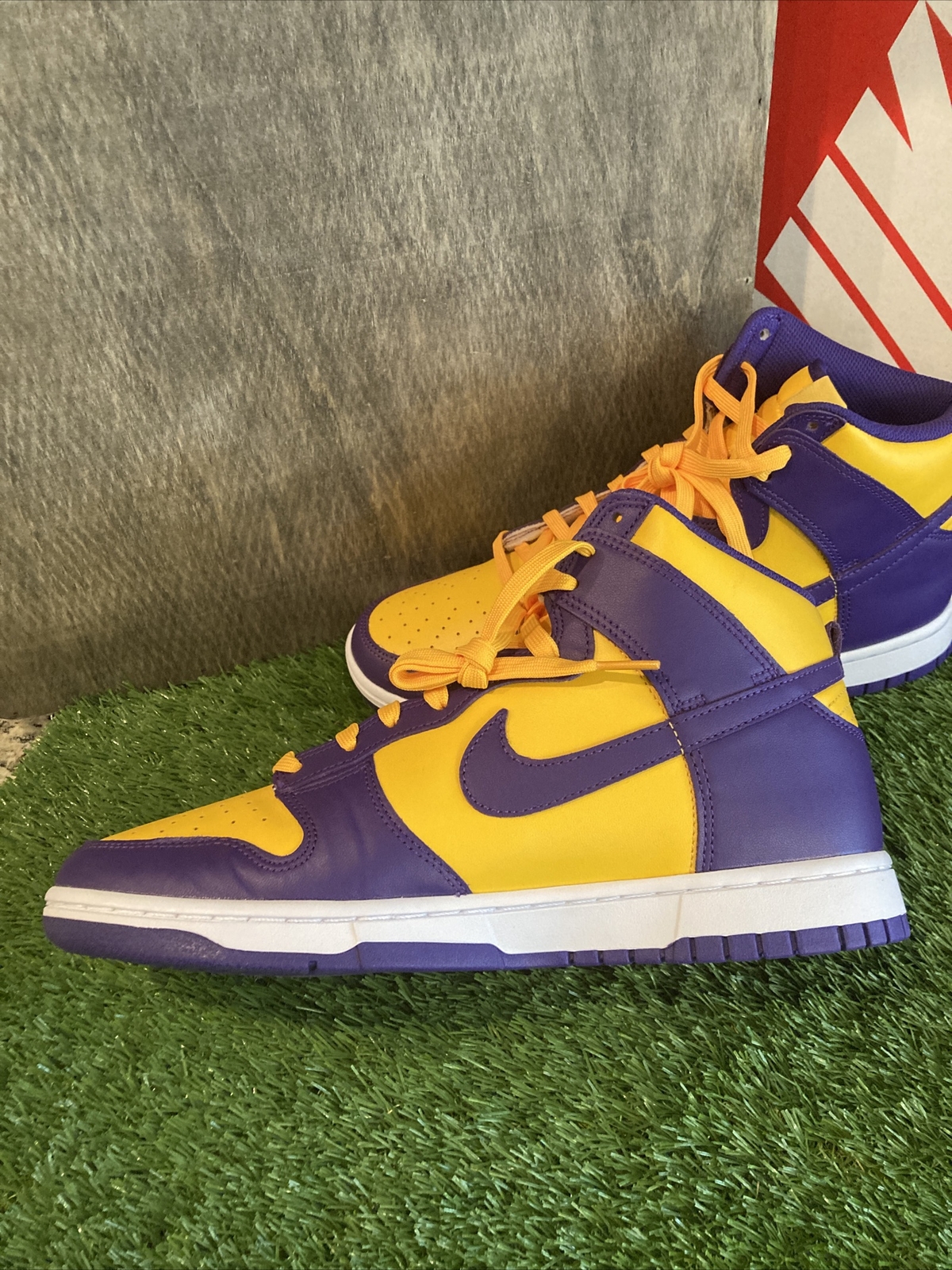 Nike Dunk High Lakers: DD1399-500 Size 10