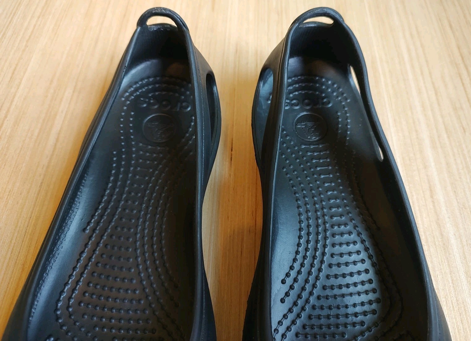 Crocs Women’s Kadee Ballet Flats Black Cut Out Details Size 7 NEW Shoes Flat