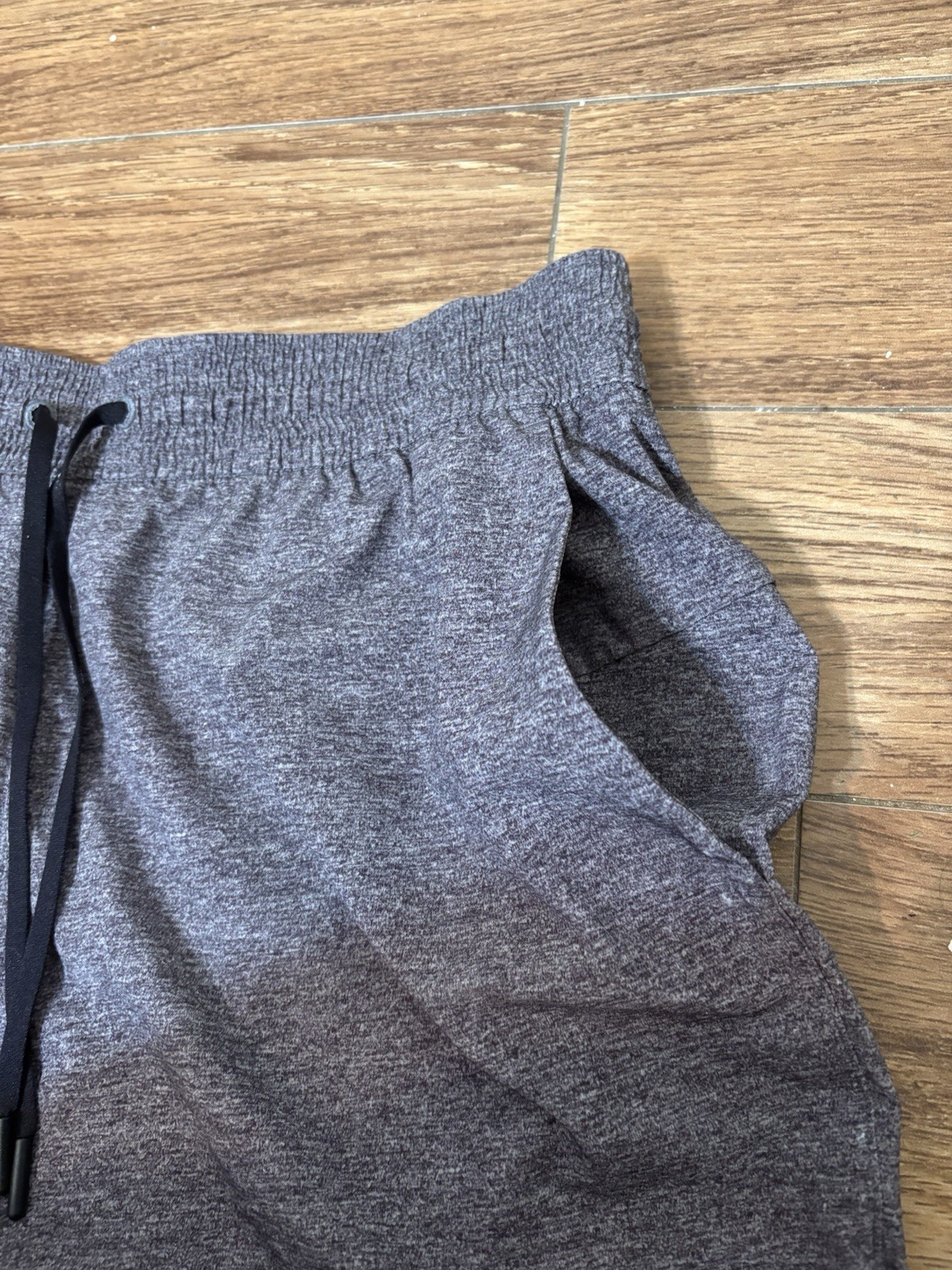 Lululemon Women’s Heather Lux Multi Black Spring Break Away Shorts II 3″ Size 12