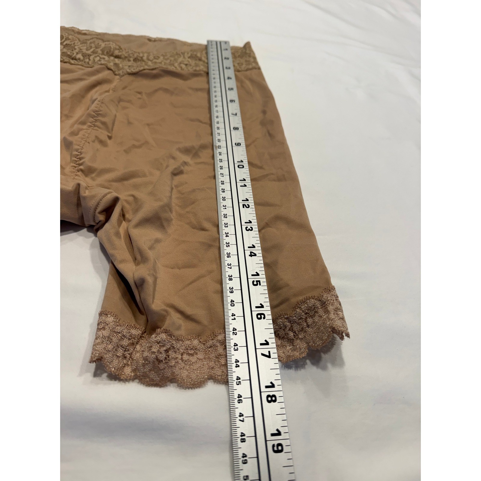 Flexees Maidenform Shapewear Thigh Slimmer Lace Trim Sz 2XL Tan NWT 405 291
