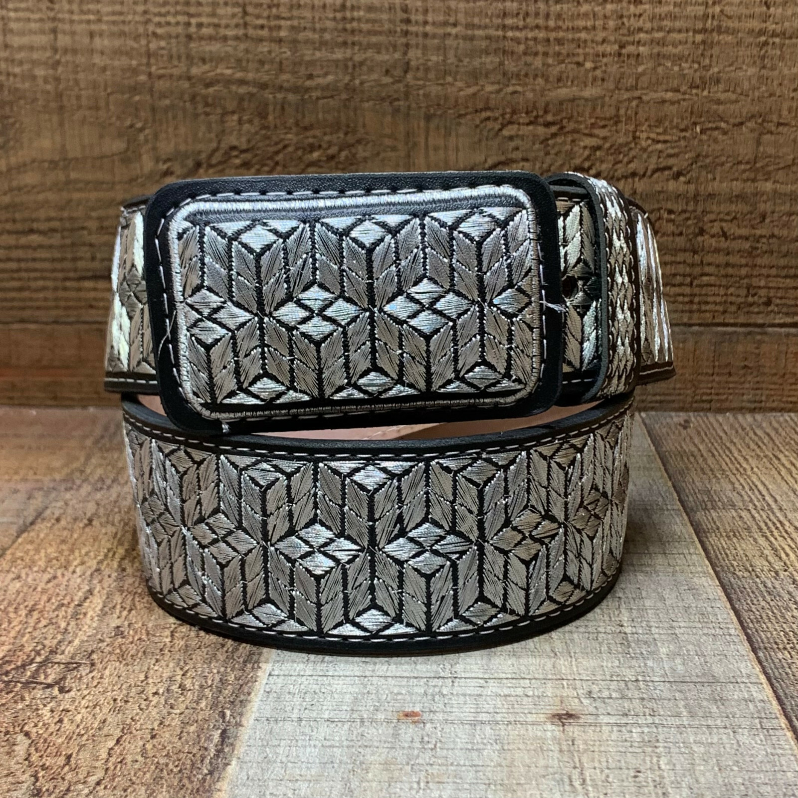 Men’s Platinum Threaded Leather Belt Various Cinto de Hombre Hilo de Plata Piel