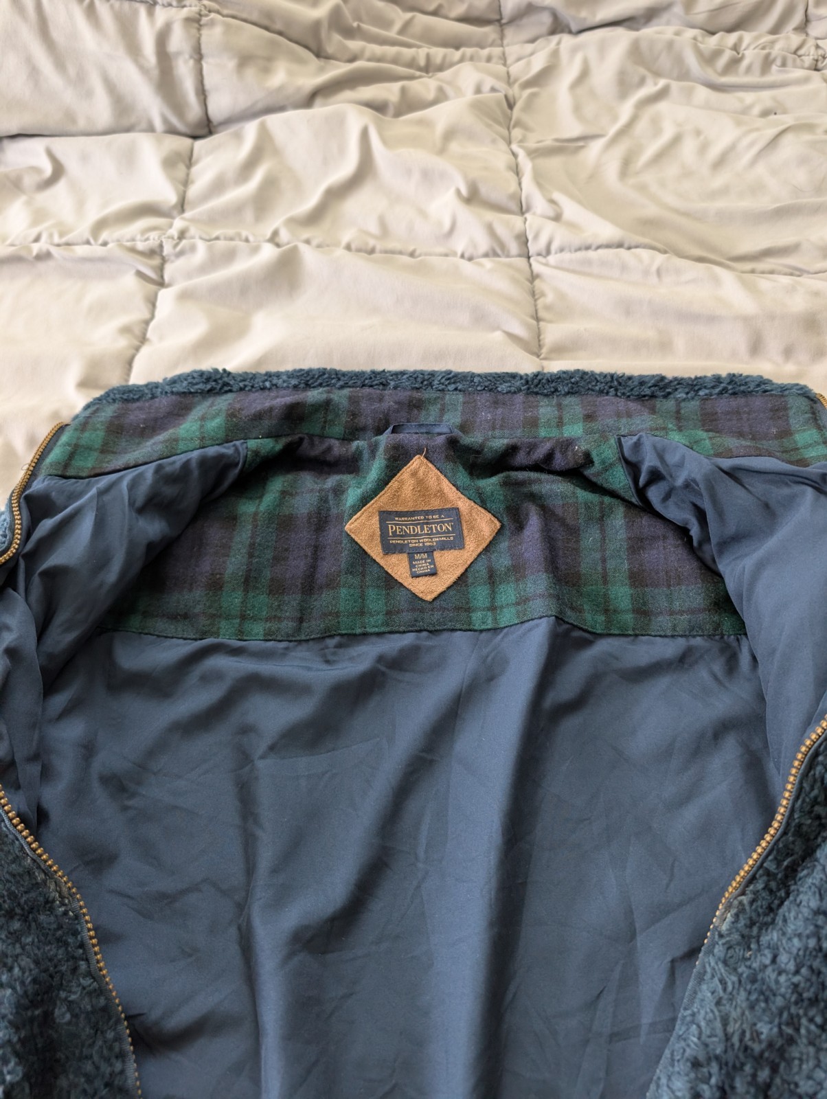 Pendleton sherpa fleece lined deep pile teddy fuzzy blue plaid jacket – Womens M