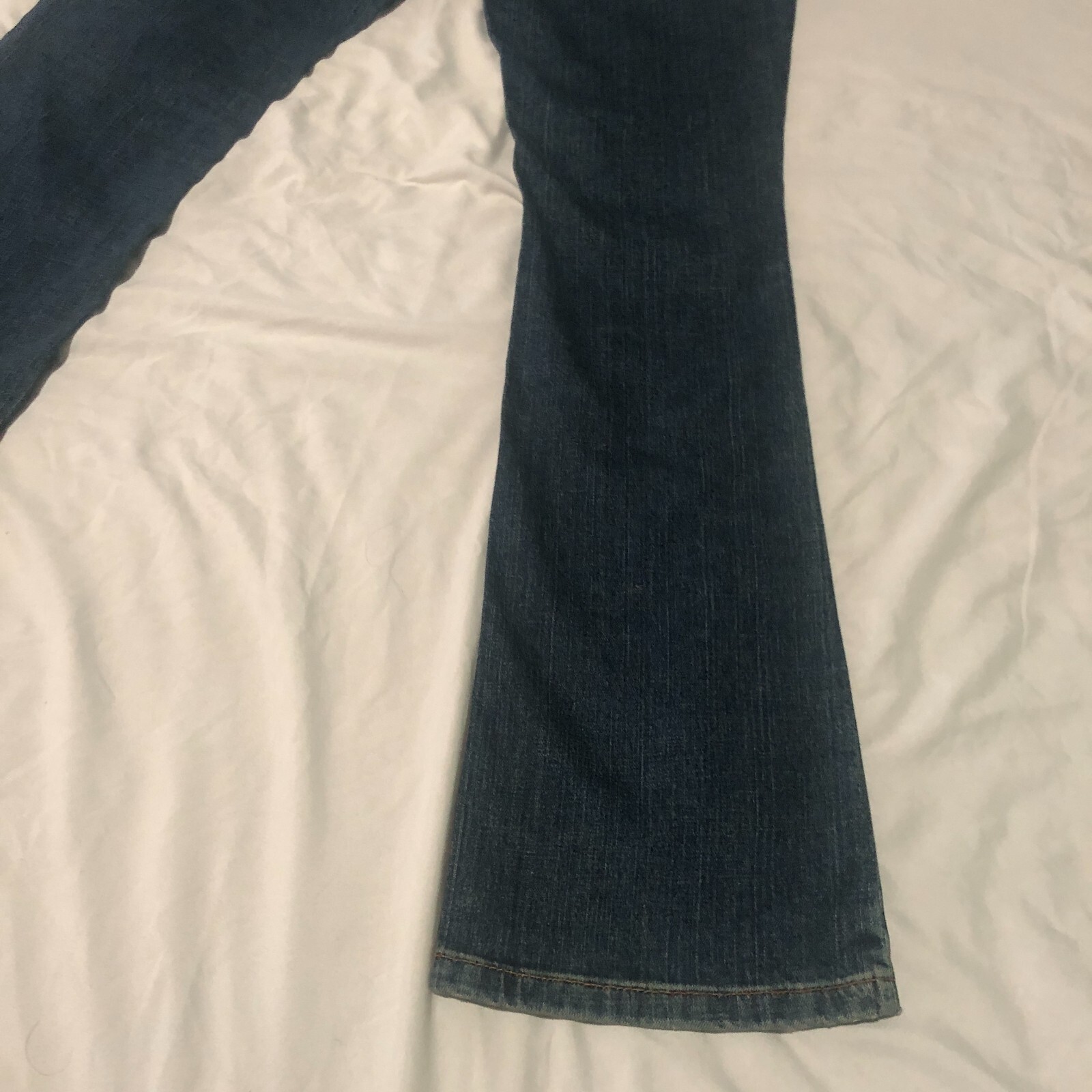 Tommy Hilfiger Stretch Boot Cut Jeans Med/Dark Wash Below Waist Boot Cut Sz 4R