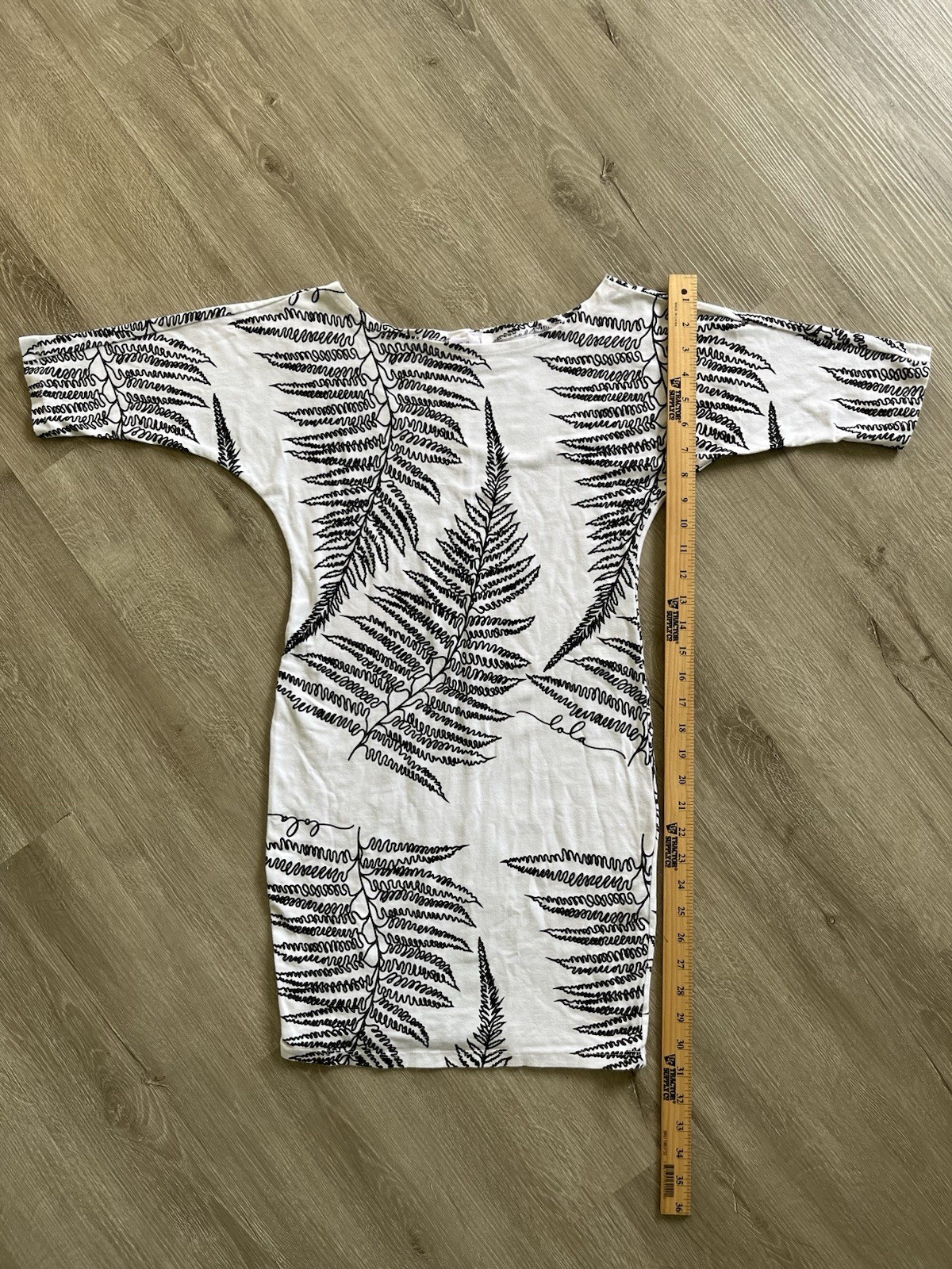 Simply Sisters XS Women’s White/Black FERN Dress *Please Read Description below*