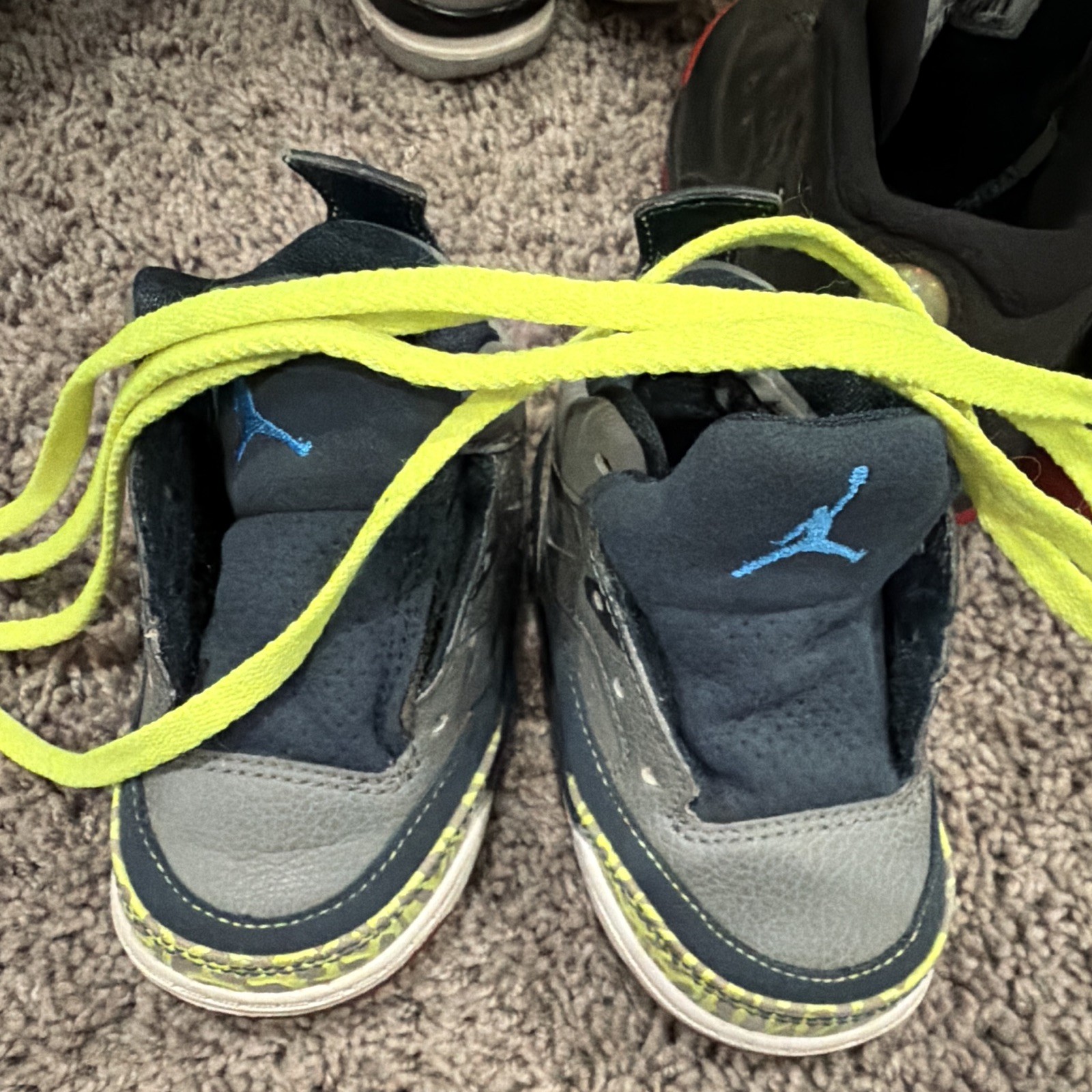 Jordan Air Jordan 3 Gray/Navy/Yellow Leather Kids US 5C Sneakers 832033-015