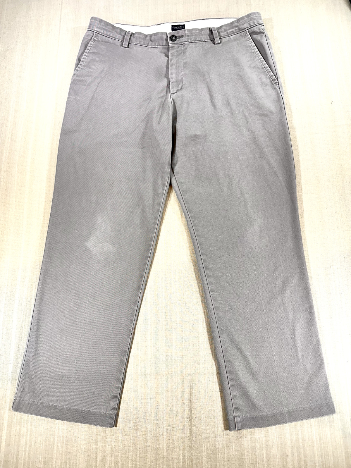 DOCKERS PANTS Straight FIT SIZE 38/30 MENS Cotton/Poly Blend Gray #2577