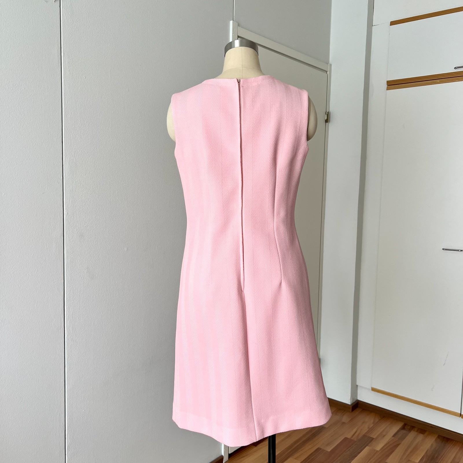 60s 70s Pink Mod Shift Mini Dress Sleeveless Aline Twiggy Style Go Go Space Age