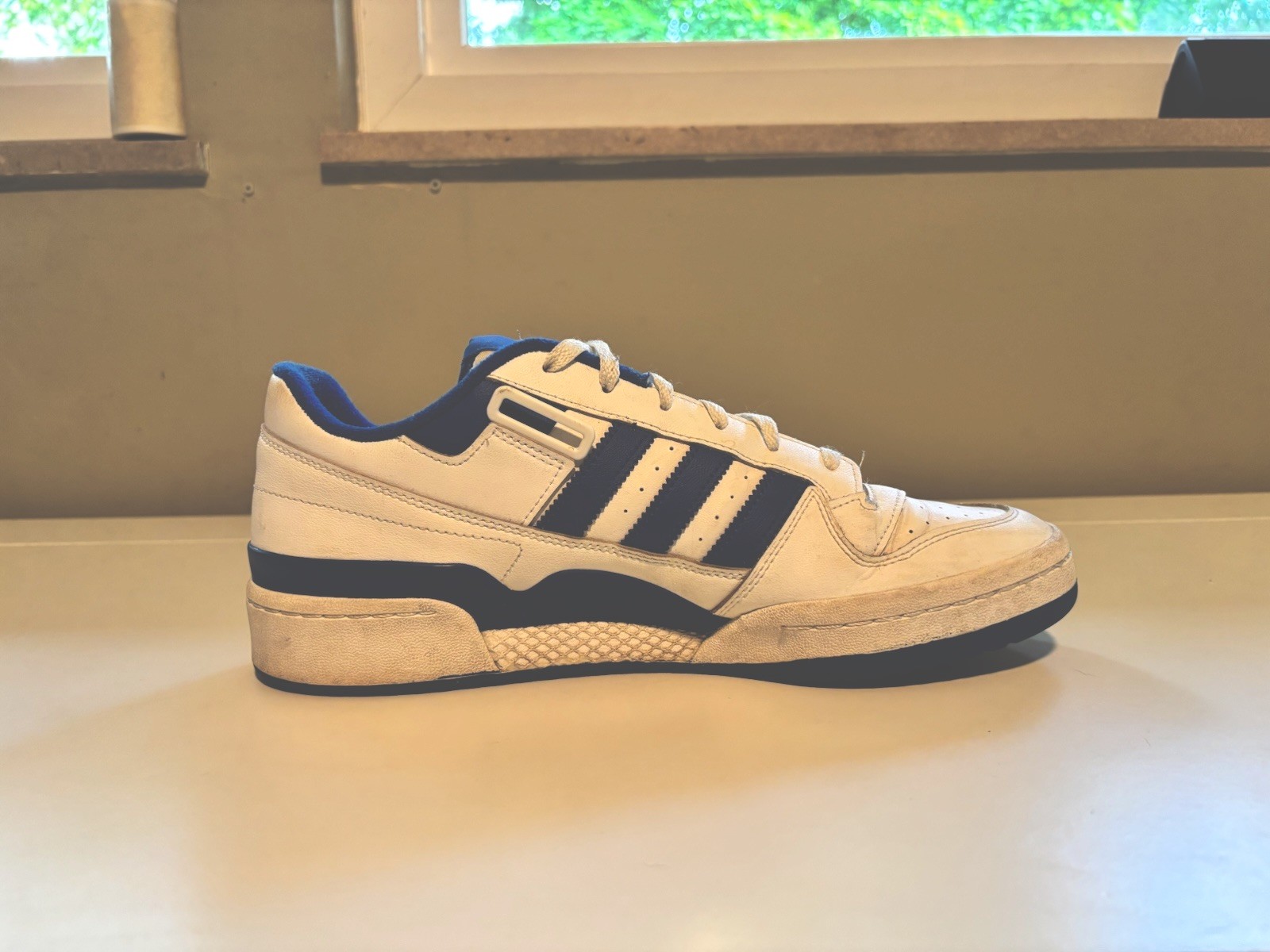 adidas Forum Low White/Royal Blue Leather Lace-Up Men’s Sneakers FY7756