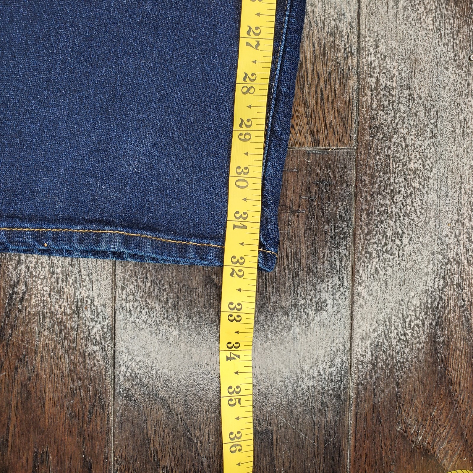 Levis 312 Shaping Slim Straight Jeans Womens 34×32 Blue Denim Button Dark Wash