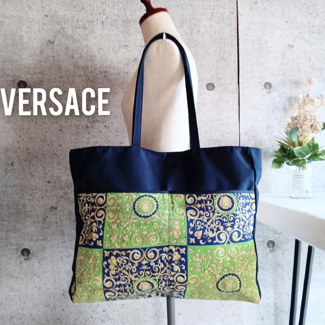 Versace Tote Bag Large Capacity Bag Vintage Size: W: 19.7 × H: 15.7 in.